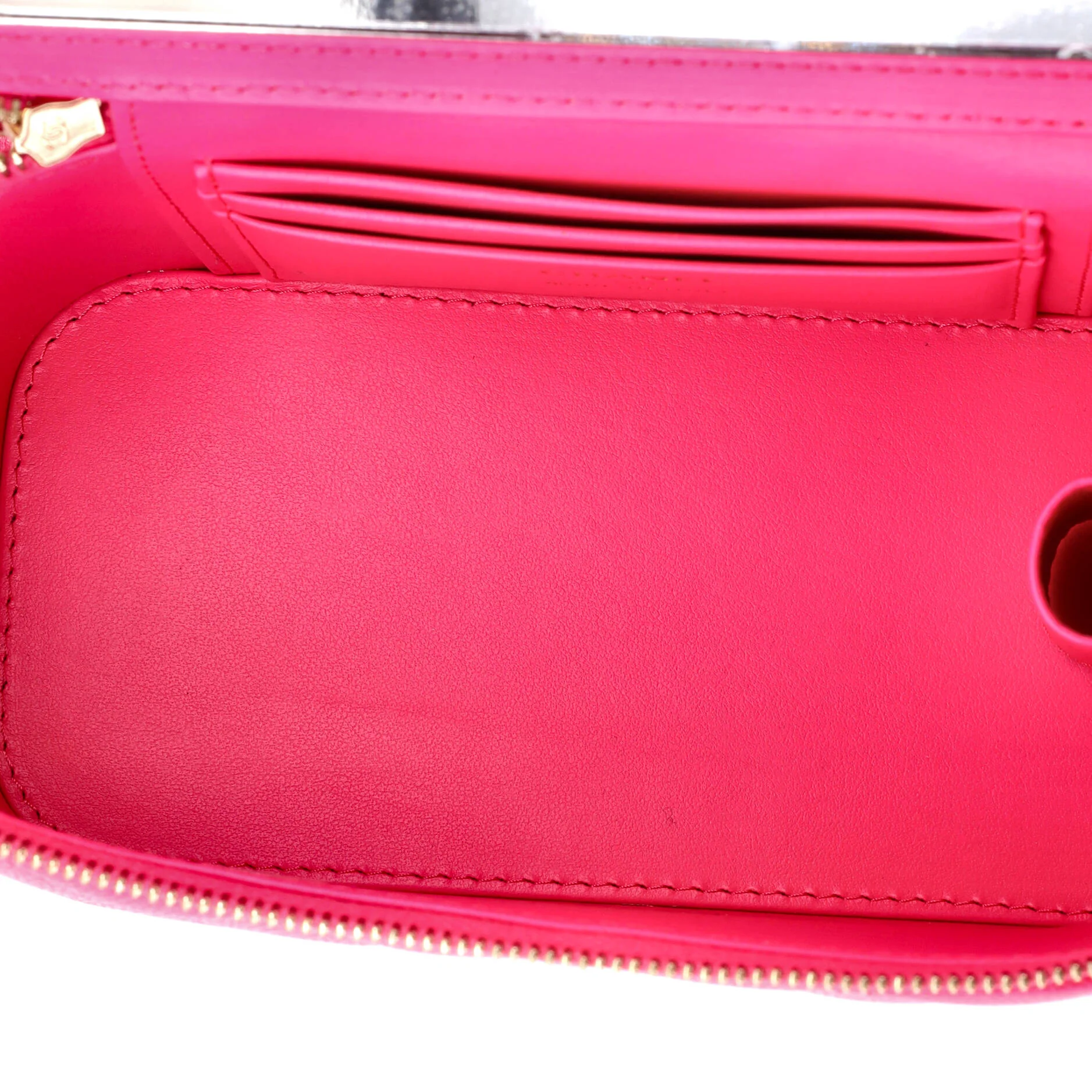 Classic Vanity Case with Chain Quilted Caviar Small - Image 5