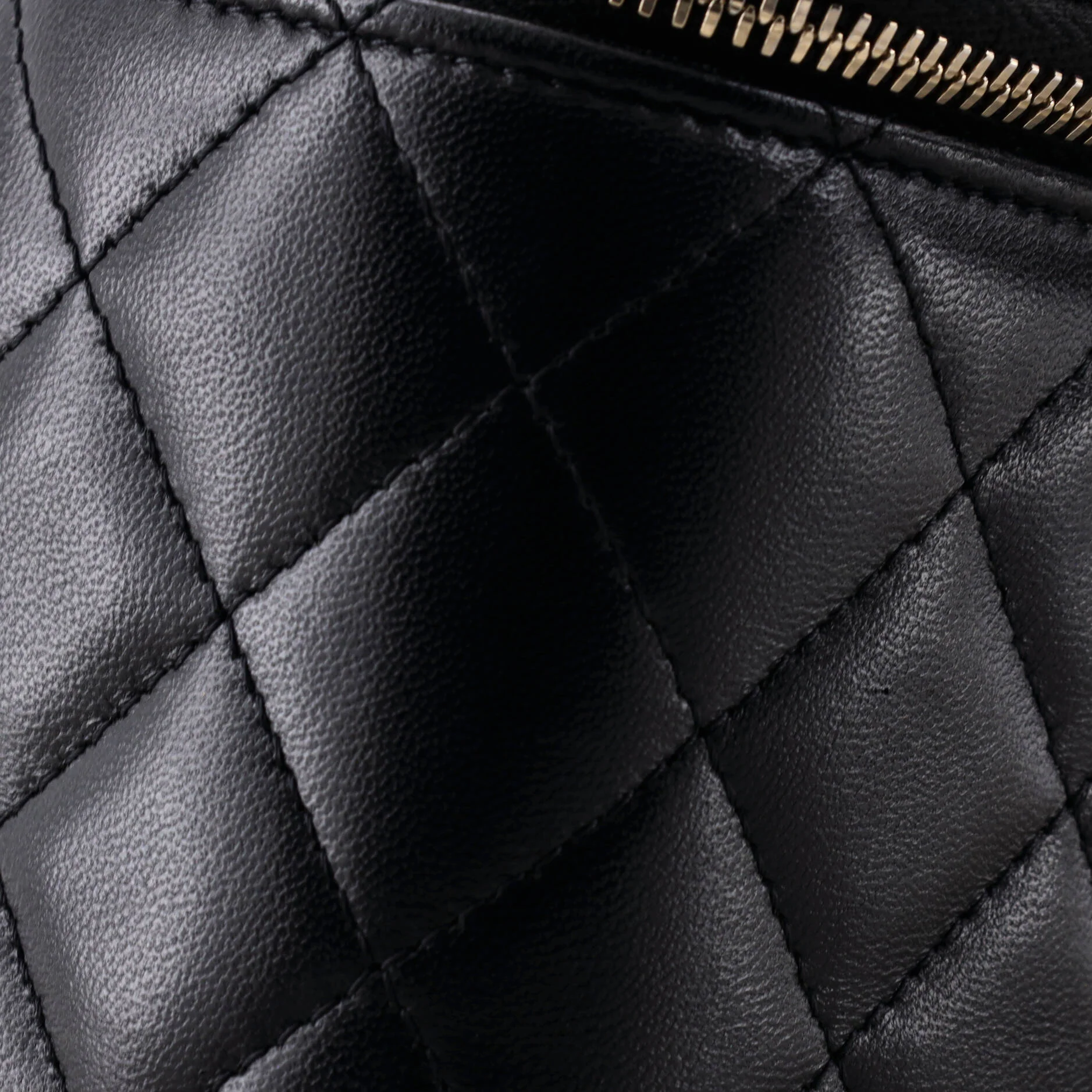 Classic Vanity Case with Chain Quilted Lambskin Small - Image 6