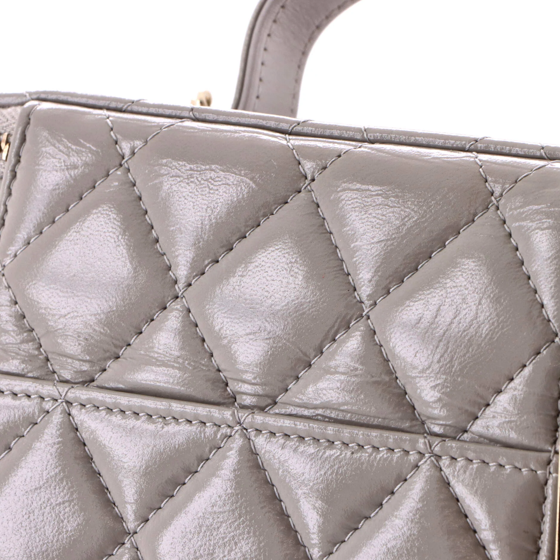 Double Decker Vanity Case with Chain Quilted Shiny Lambskin Small - Image 7