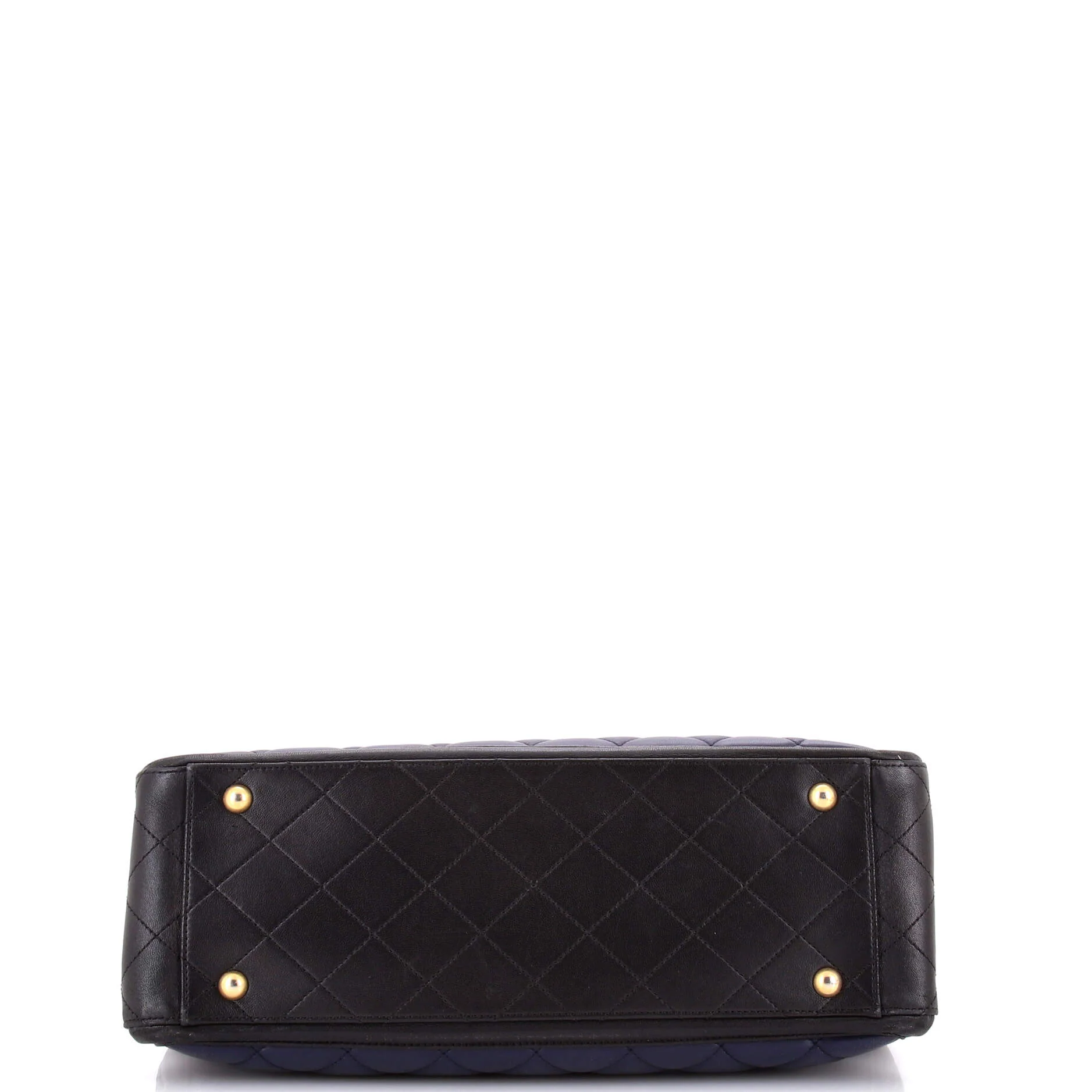 Elegant CC Tote Quilted Lambskin Large - Image 4