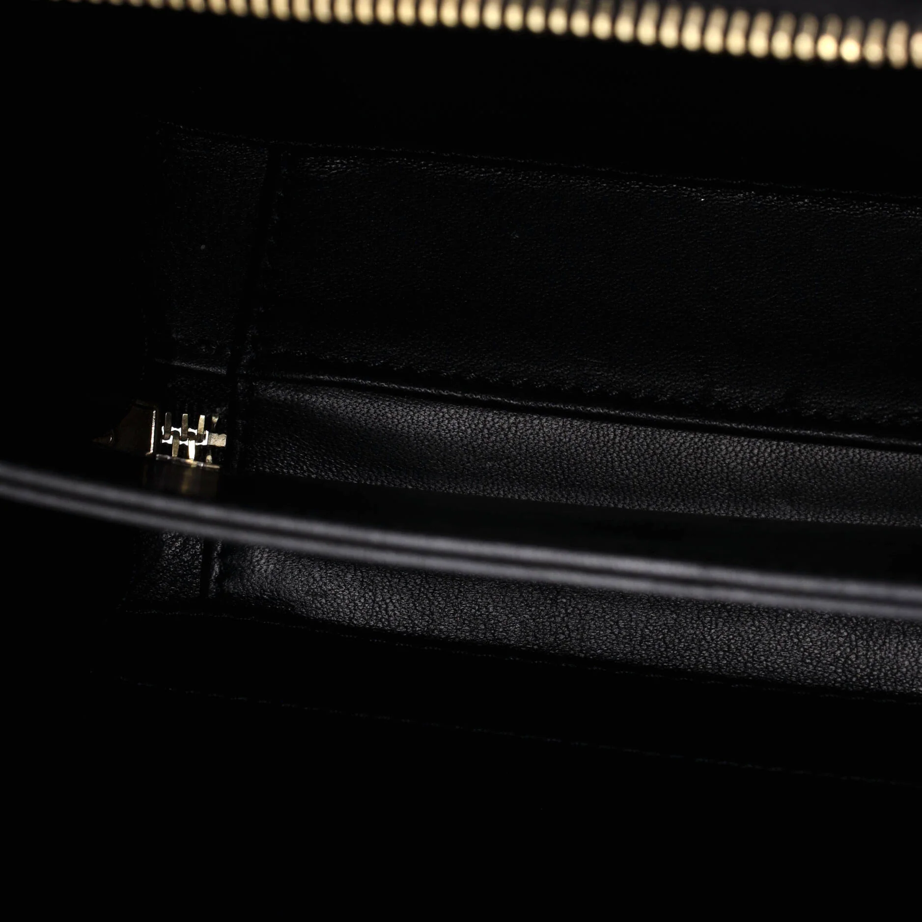 Filigree Vanity Case Quilted Goatskin with Chain Detail Small - Image 6