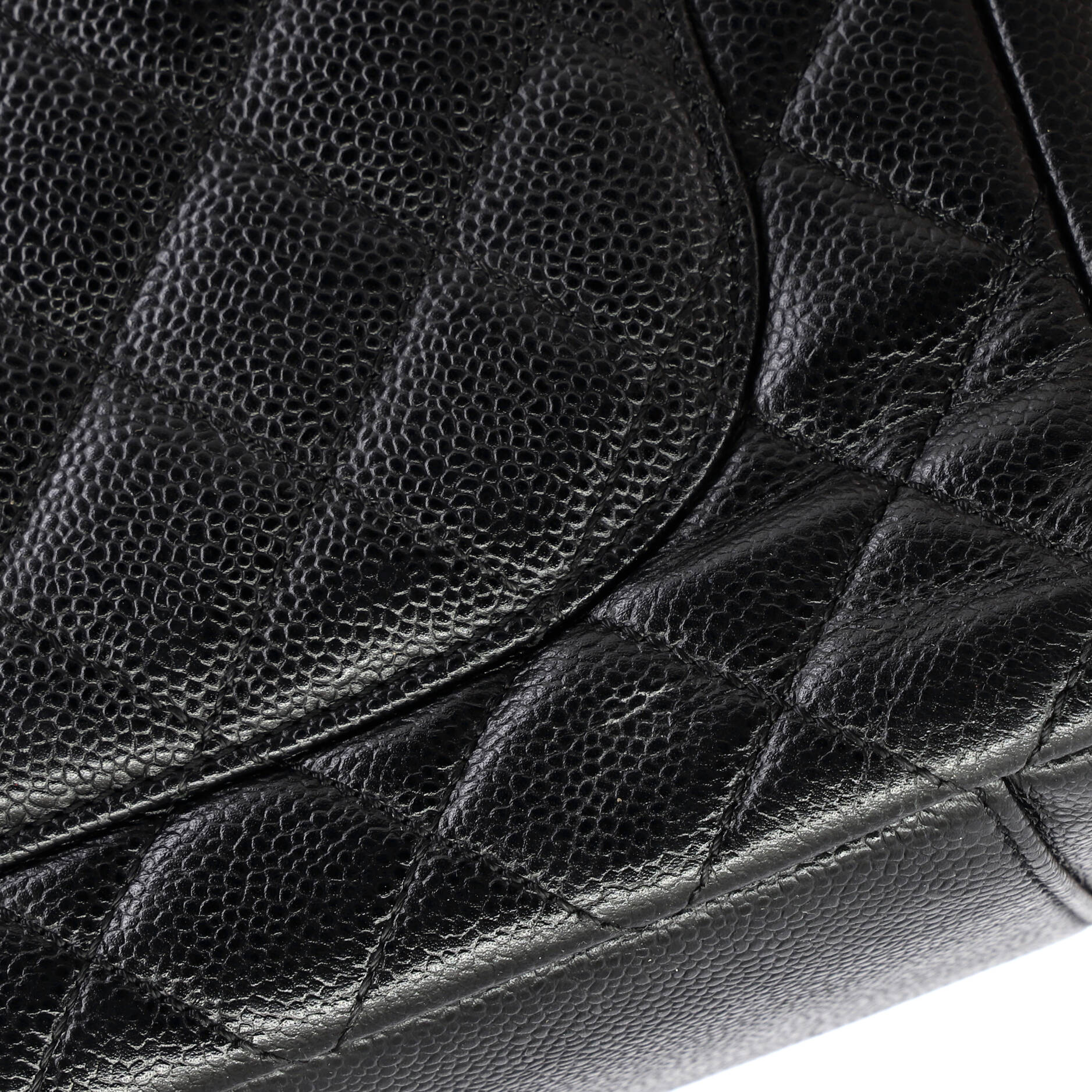 Grand Shopping Tote Quilted Caviar - Image 6