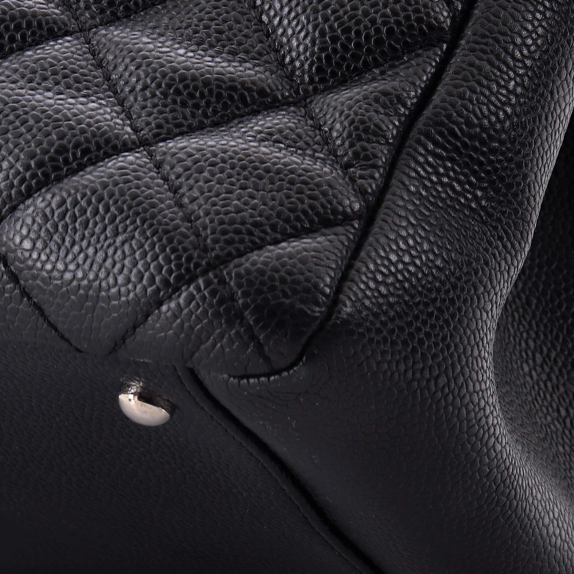 Grand Shopping Tote Quilted Caviar XL - Image 6