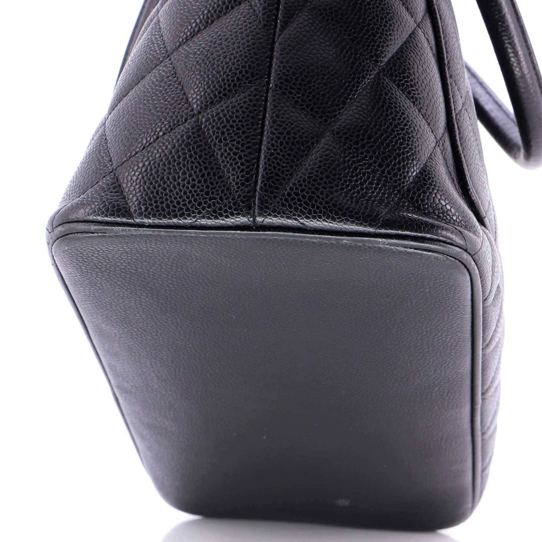 Medallion Tote Quilted Caviar - Image 6