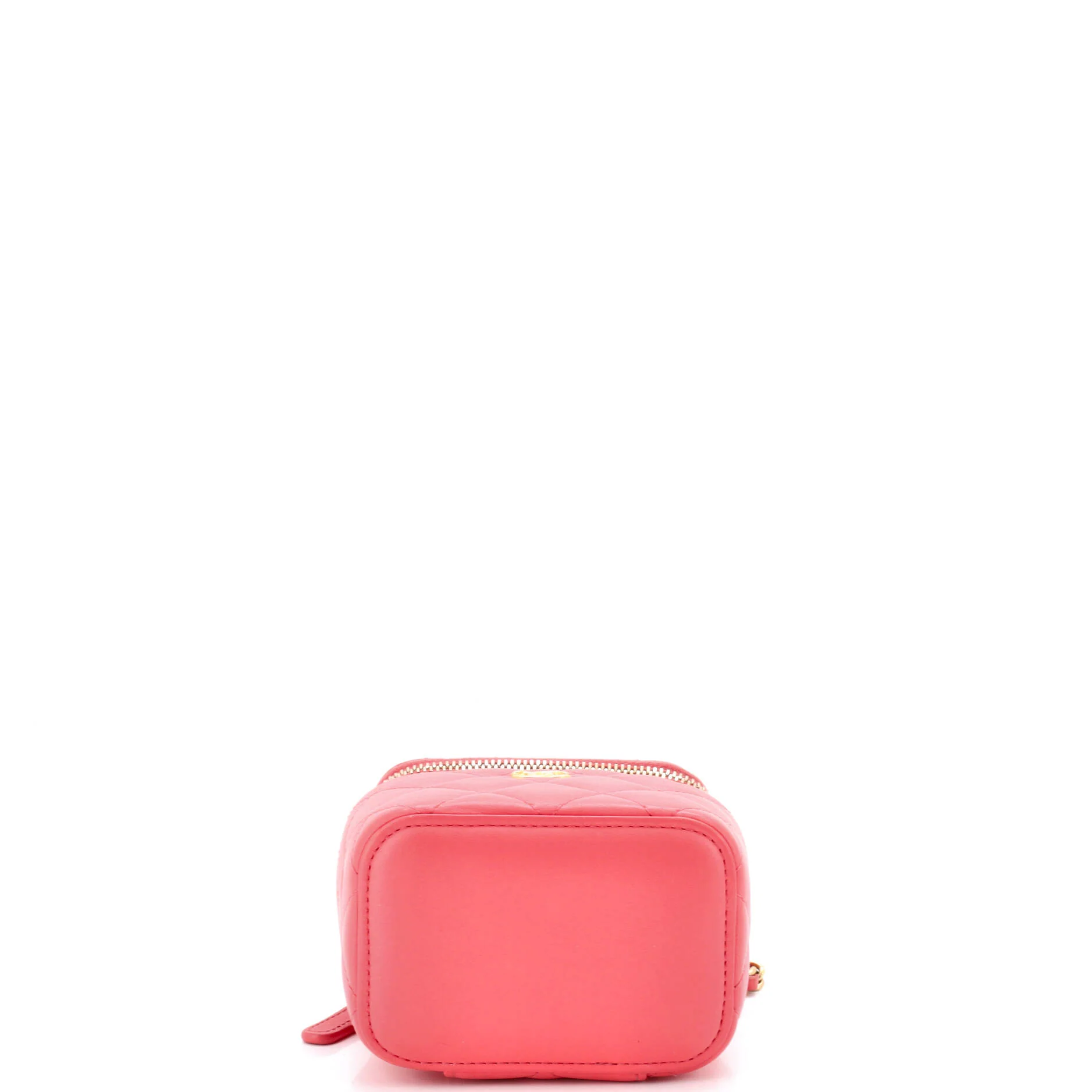 Pearl Crush Vanity Case with Chain Quilted Lambskin Mini - Image 4