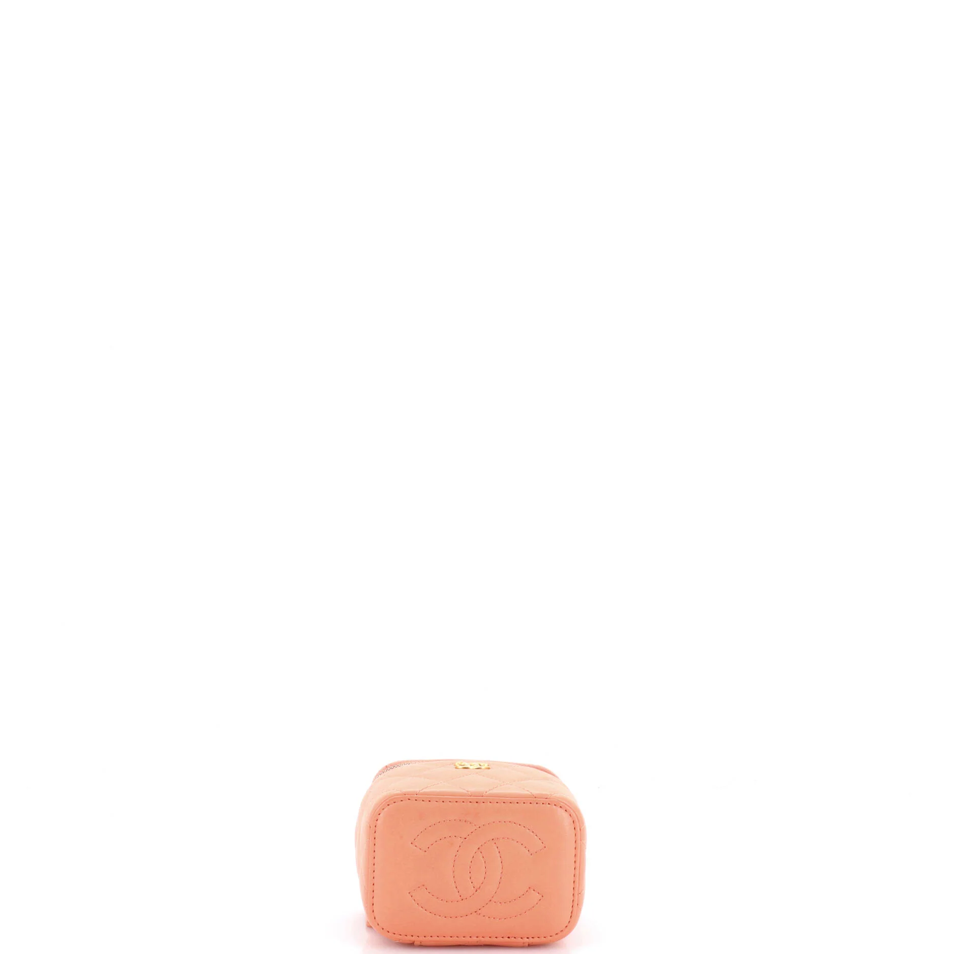 Pearl Crush Vanity Case with Chain Quilted Lambskin Mini - Image 4
