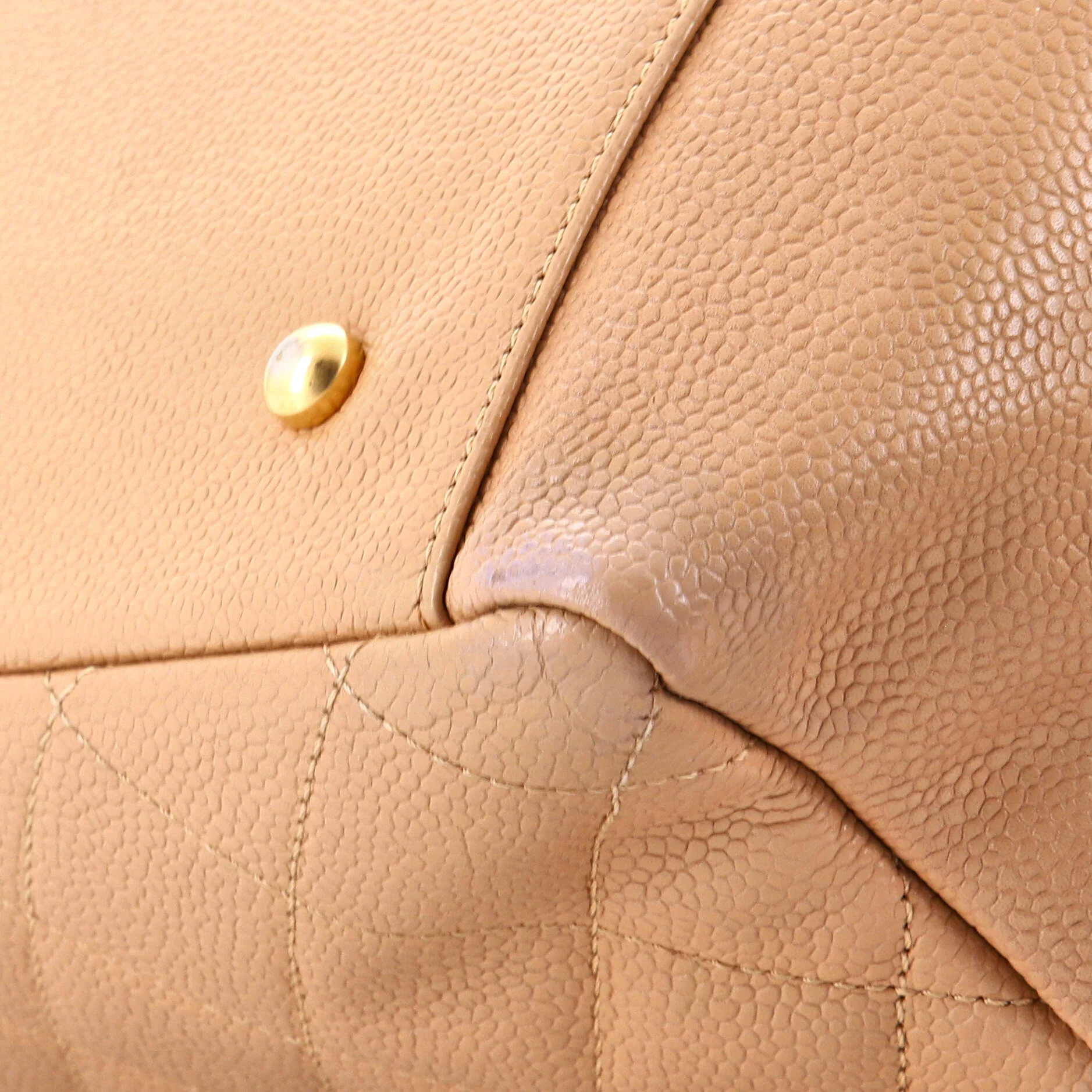 Petite Timeless Tote Quilted Caviar - Image 7