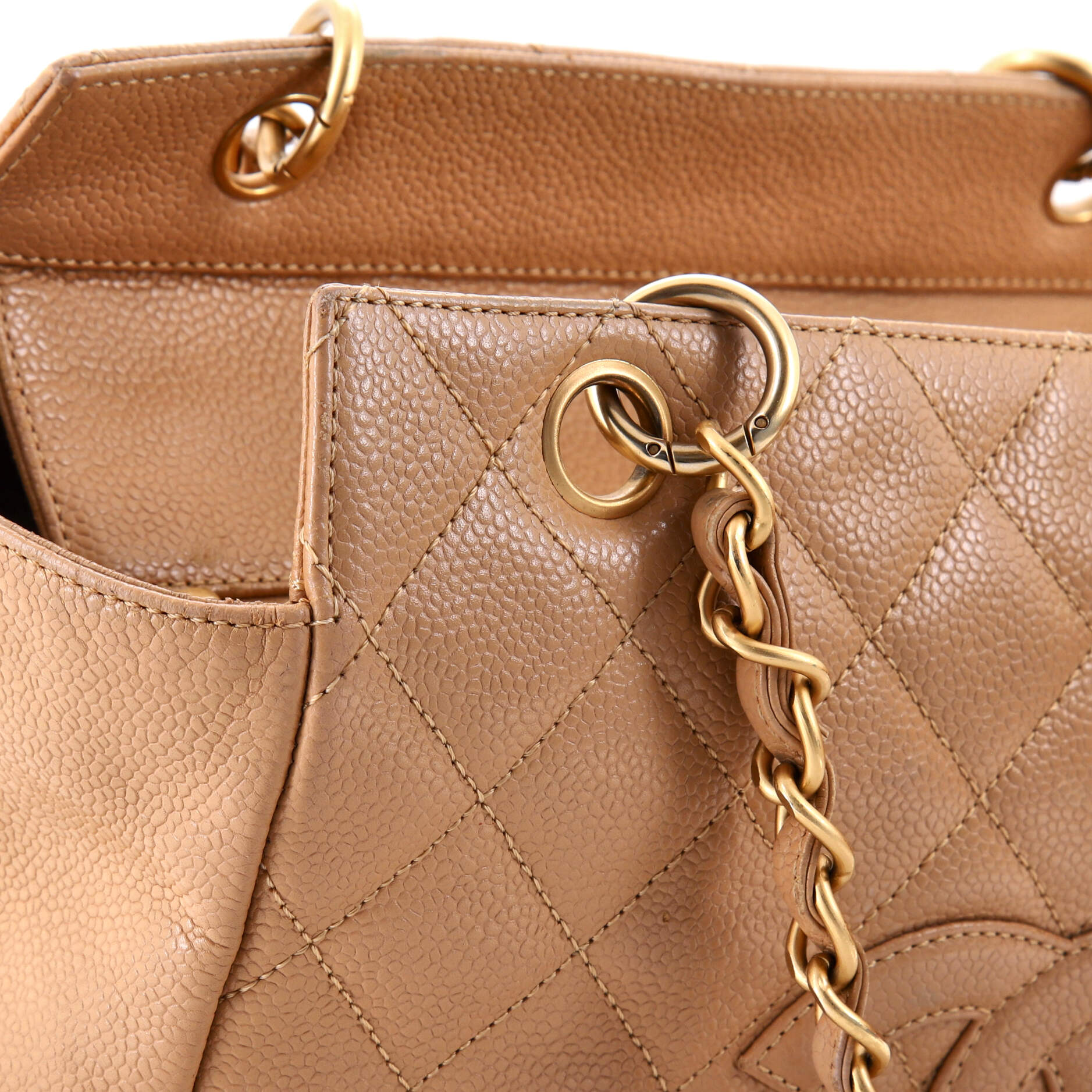 Petite Timeless Tote Quilted Caviar - Image 8