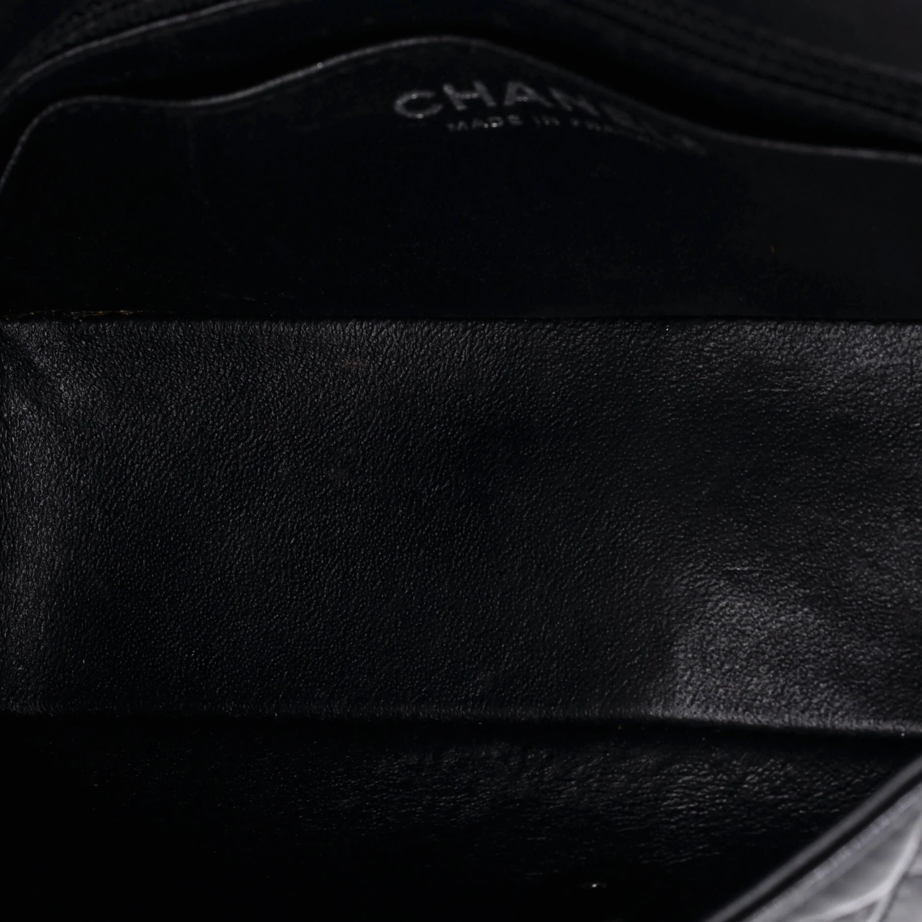 So Black Classic Single Flap Bag Quilted Patent Mini - Image 5