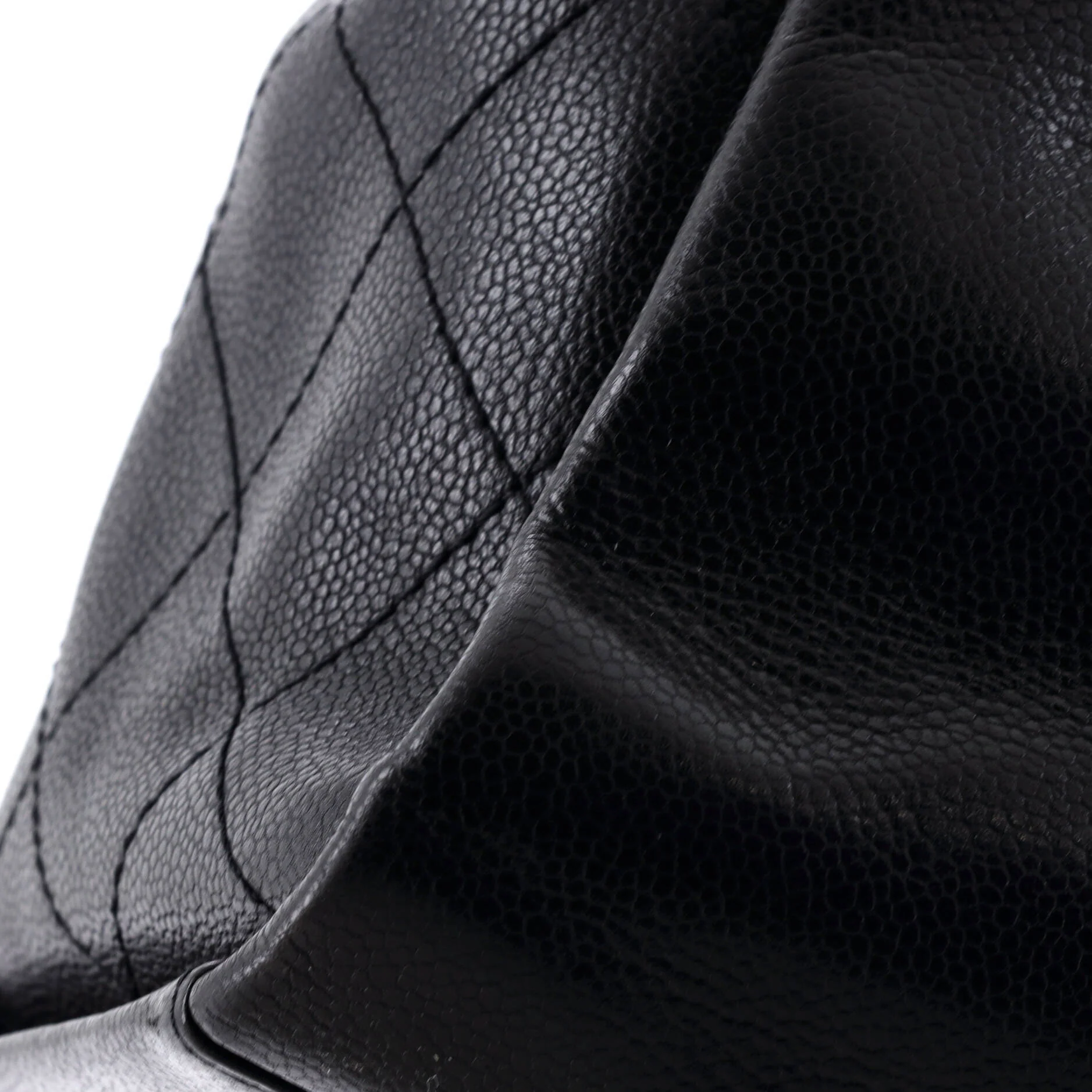 Timeless CC Tote Leather Large - Image 6