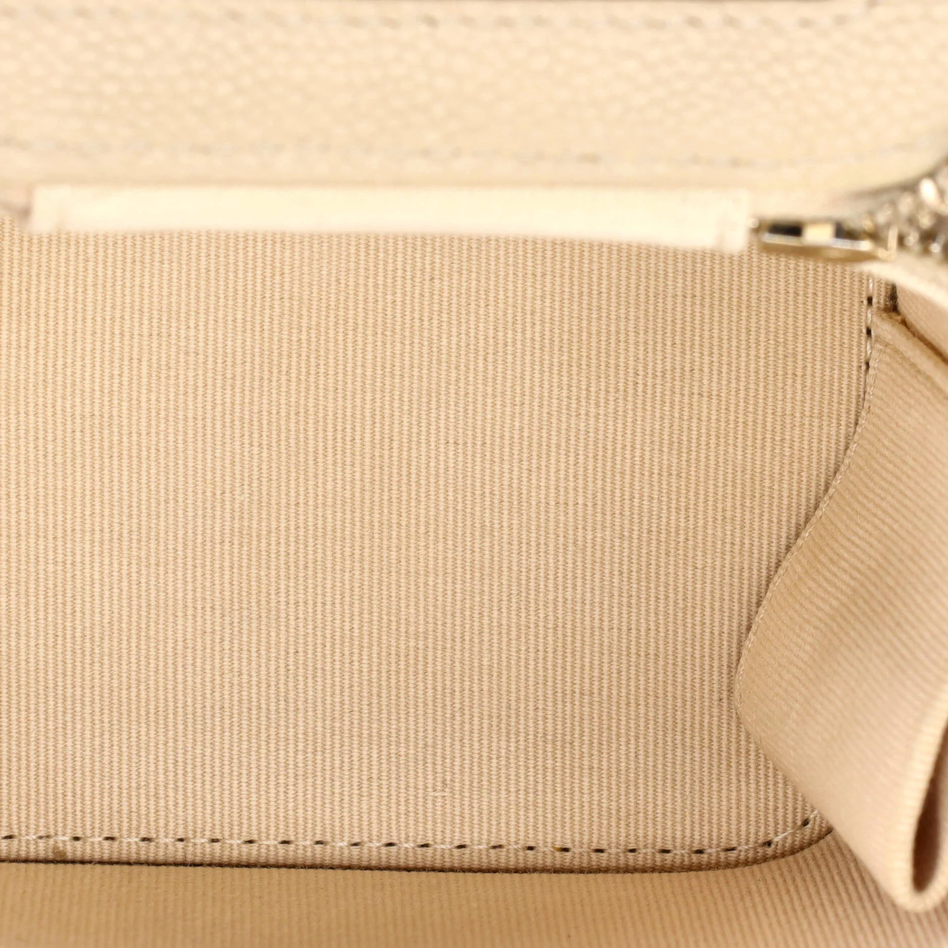 Tiny CC Link Vanity Case with Chain Quilted Caviar Mini - Image 6
