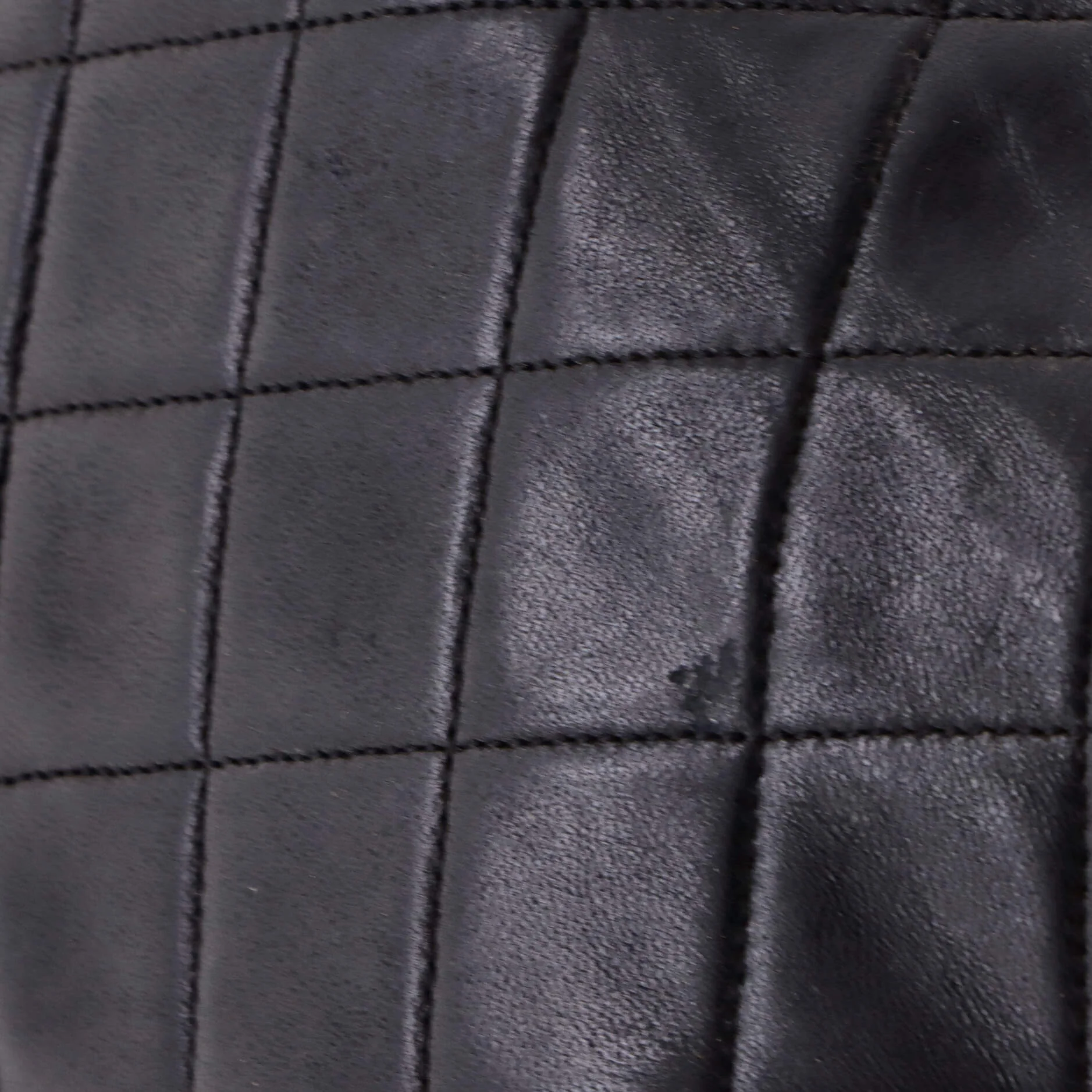 Vintage Diana Flap Bag Quilted Lambskin Medium - Image 6