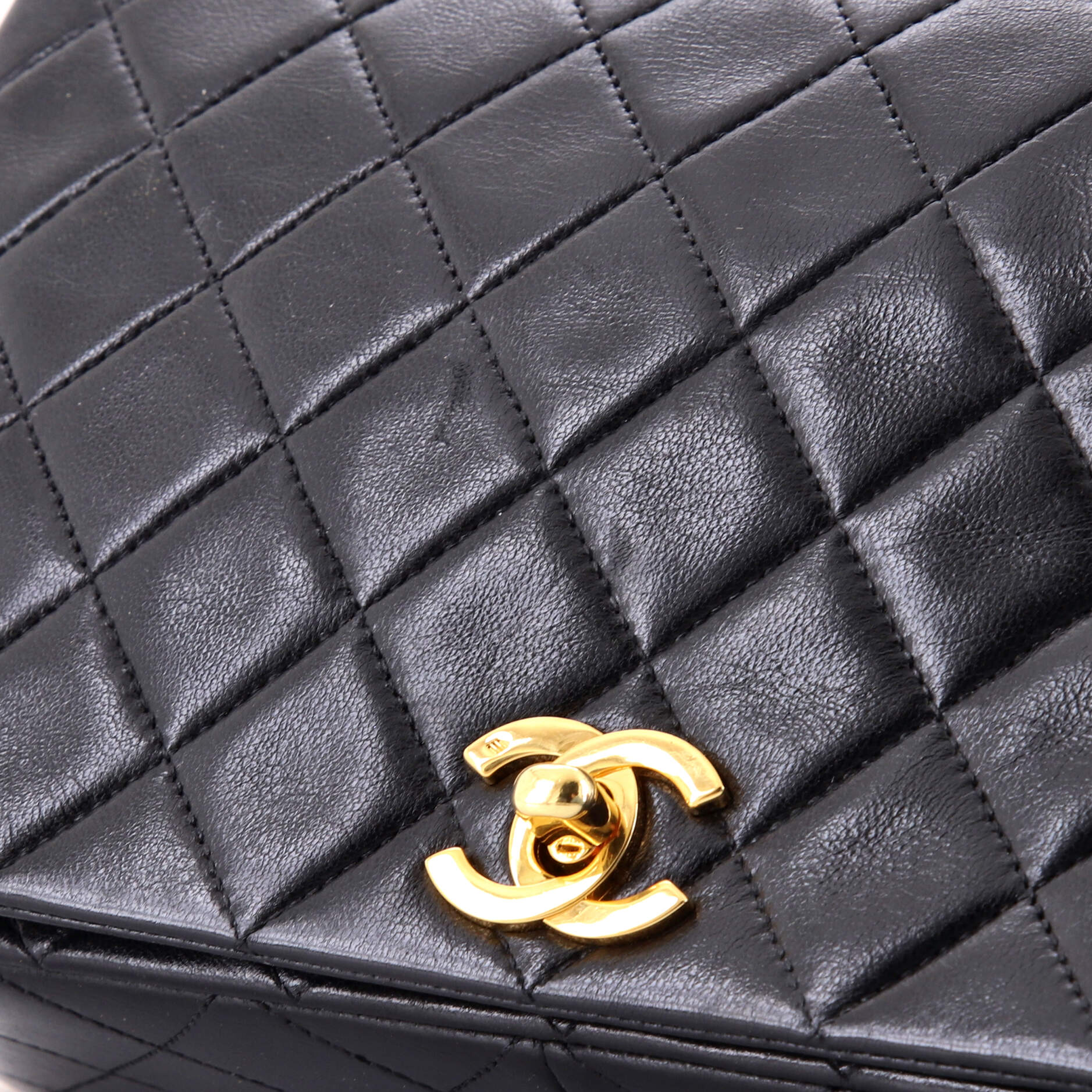 Vintage Full Flap Bag Quilted Lambskin Medium - Image 7