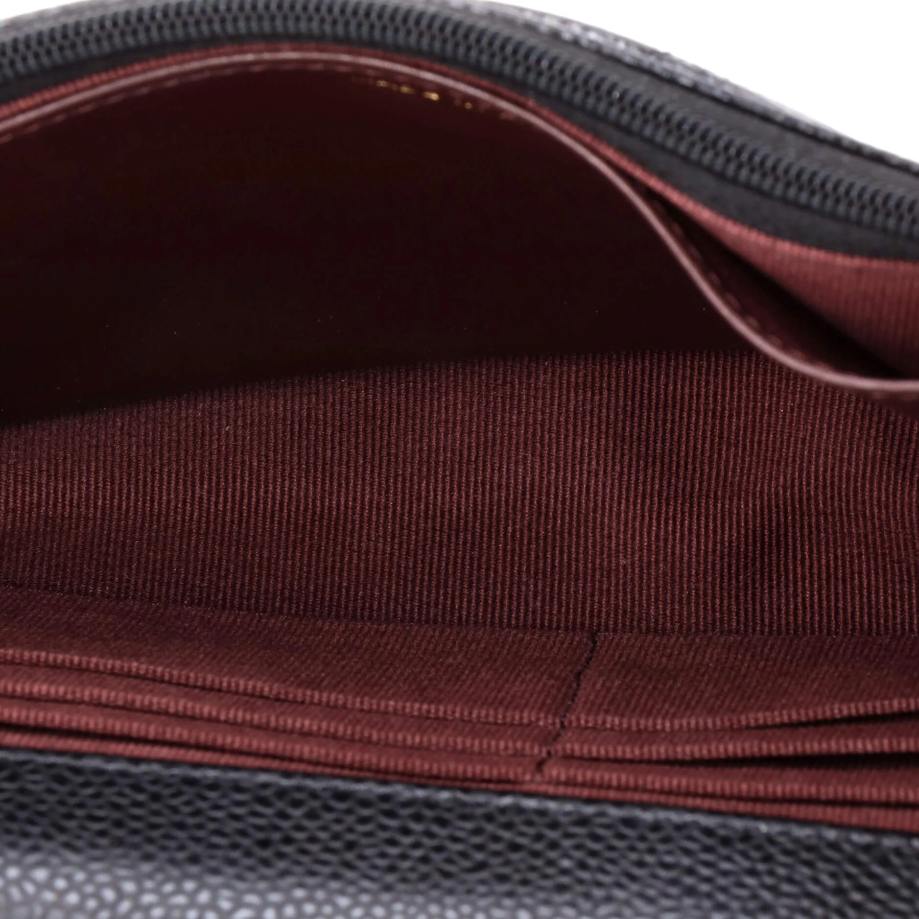 Wallet on Chain Quilted Caviar - Image 5