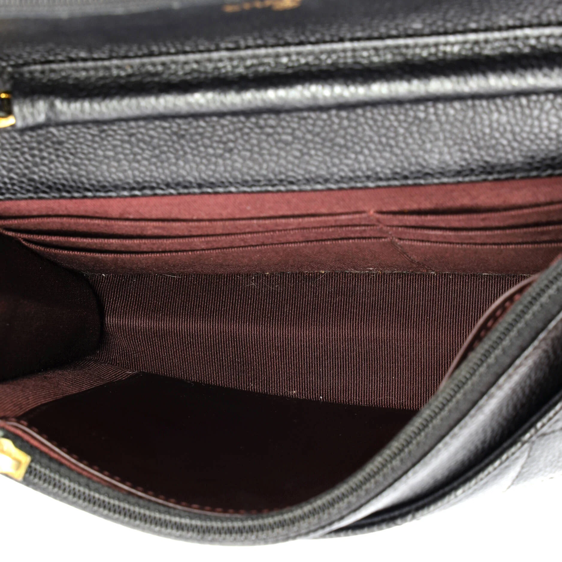 Wallet on Chain Quilted Caviar - Image 6