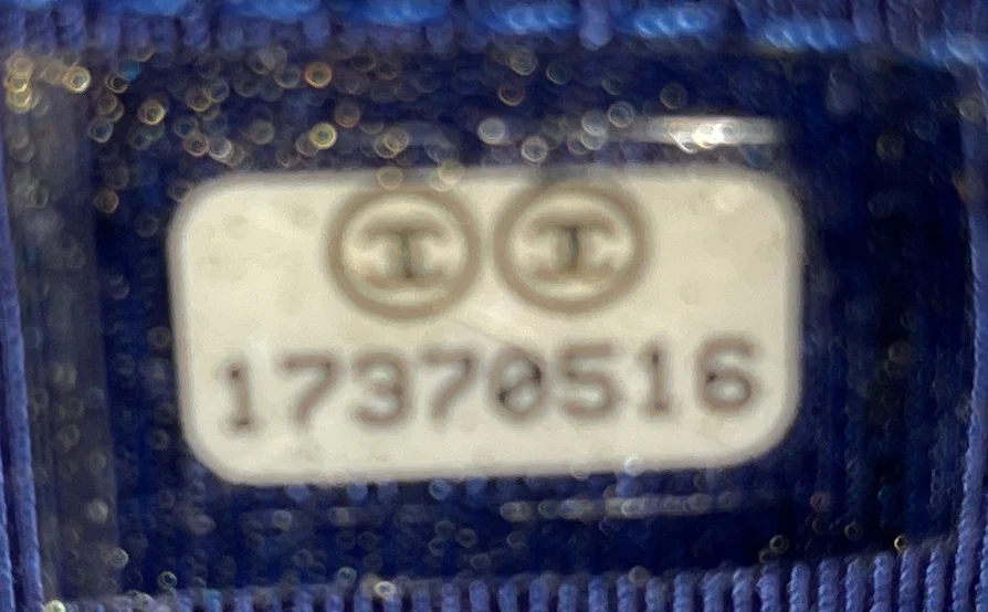 Wallet on Chain Quilted Patent - Image 7