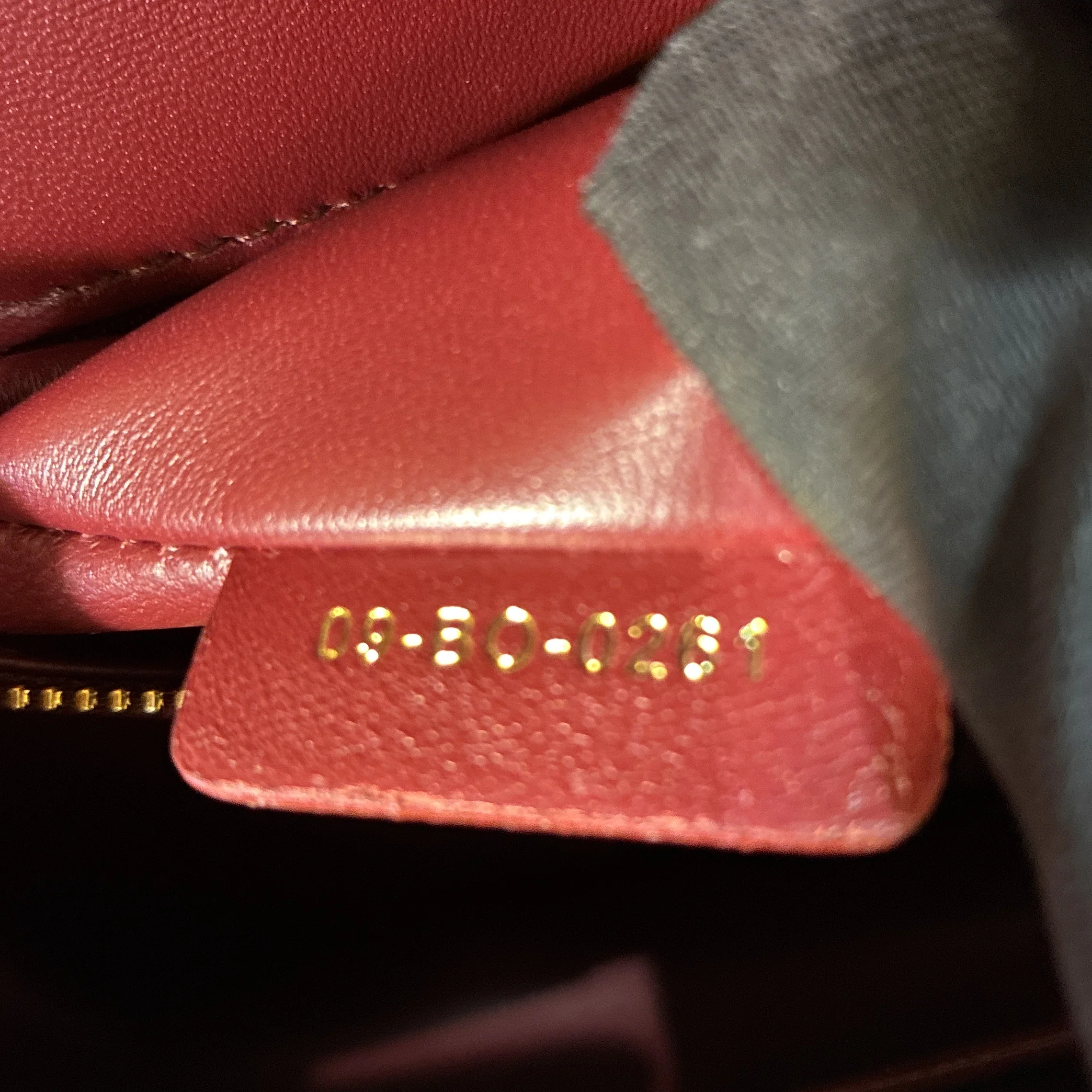 30 Montaigne Flap Bag Leather - Image 8