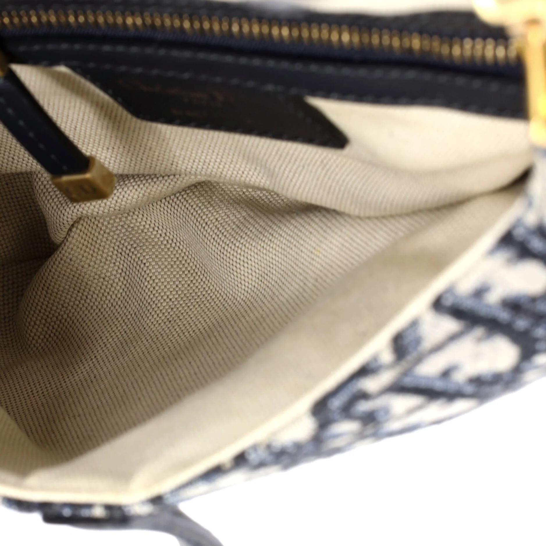 Saddle Handbag Oblique Canvas Medium - Image 5