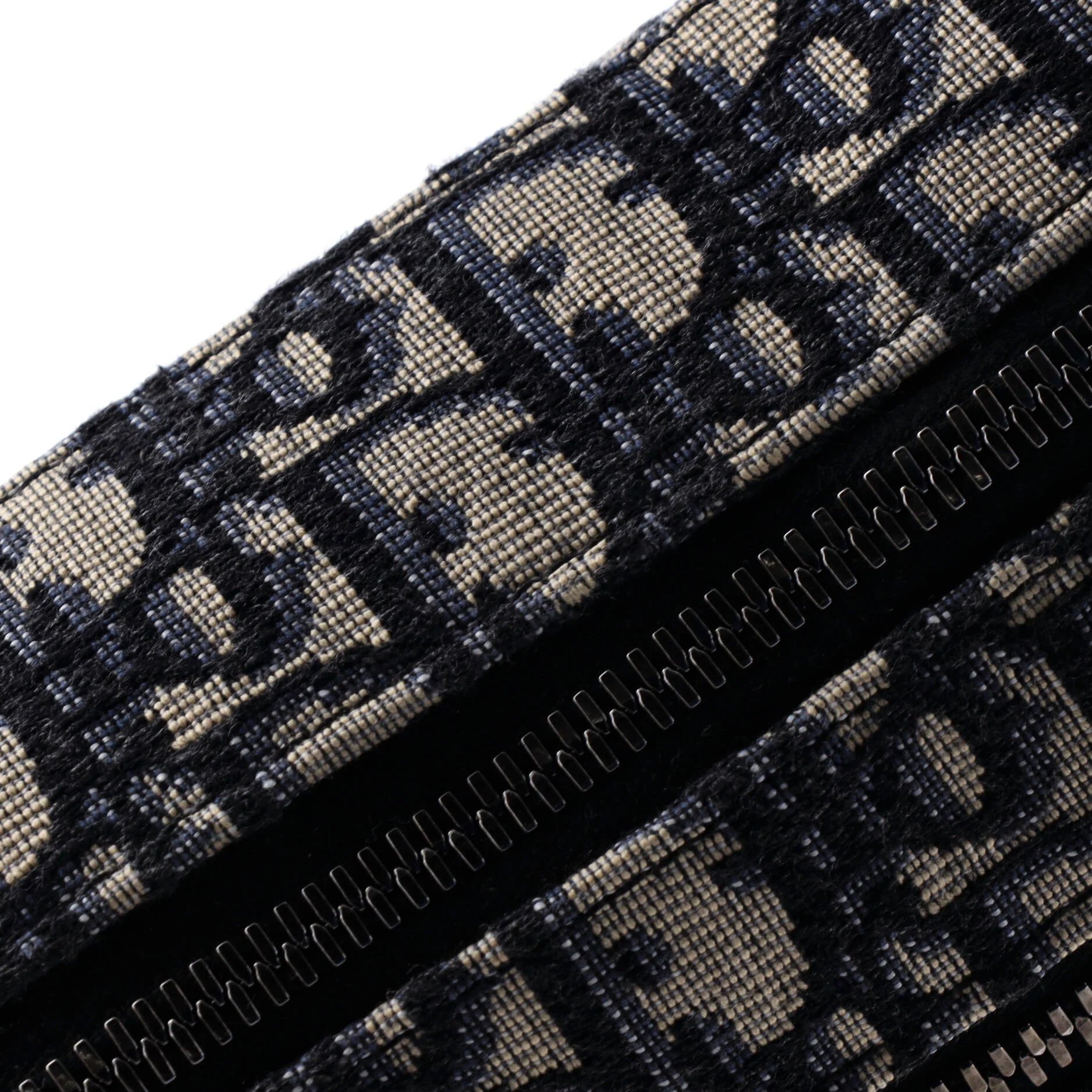 Safari Messenger Bag Oblique Canvas Maxi - Image 6