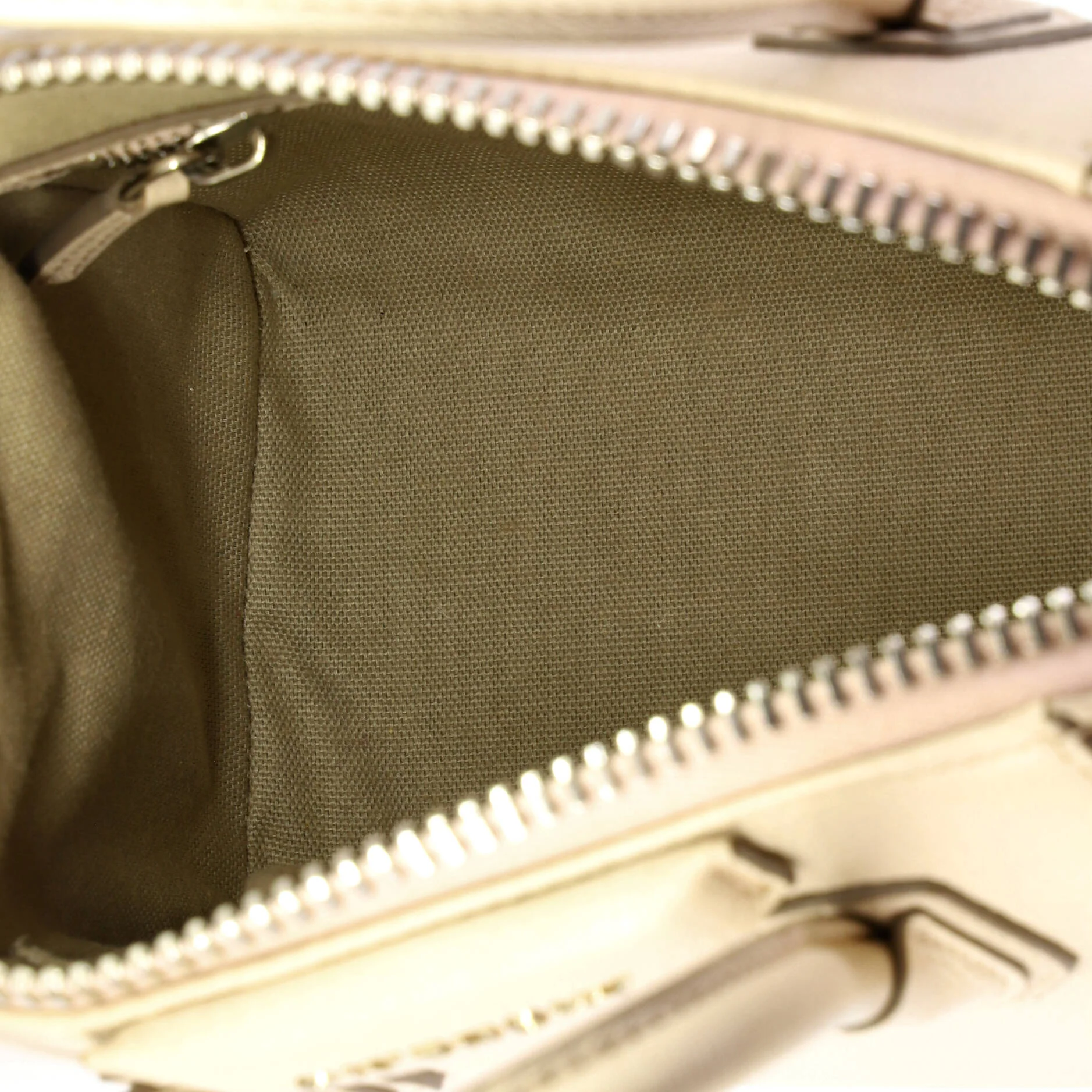 Antigona Bag Leather Mini - Image 5