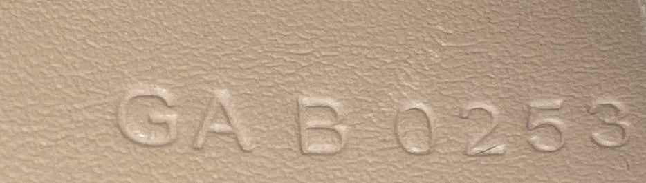 Antigona Soft Bag Leather Medium - Image 7