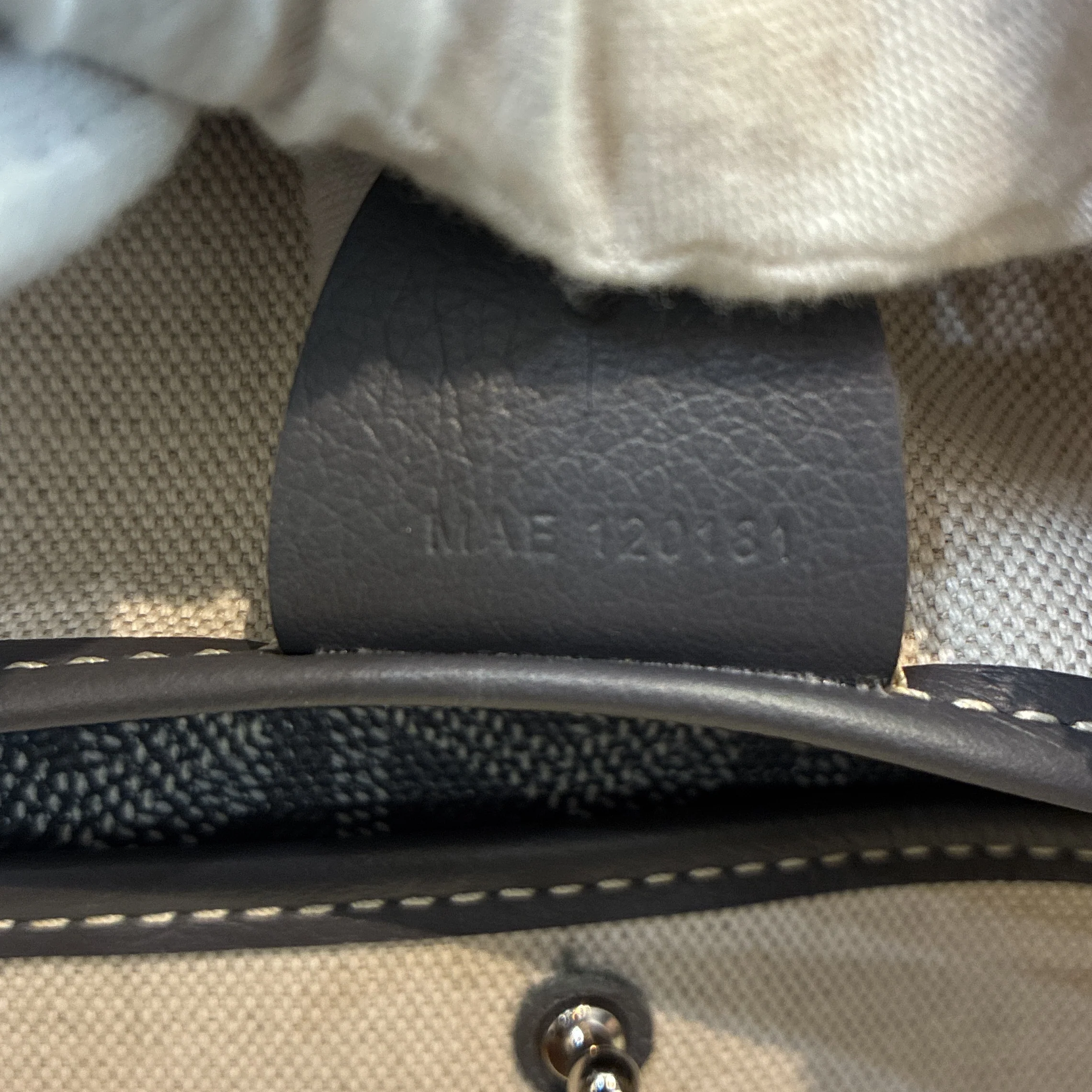 Artois Tote Coated Canvas PM - Image 7