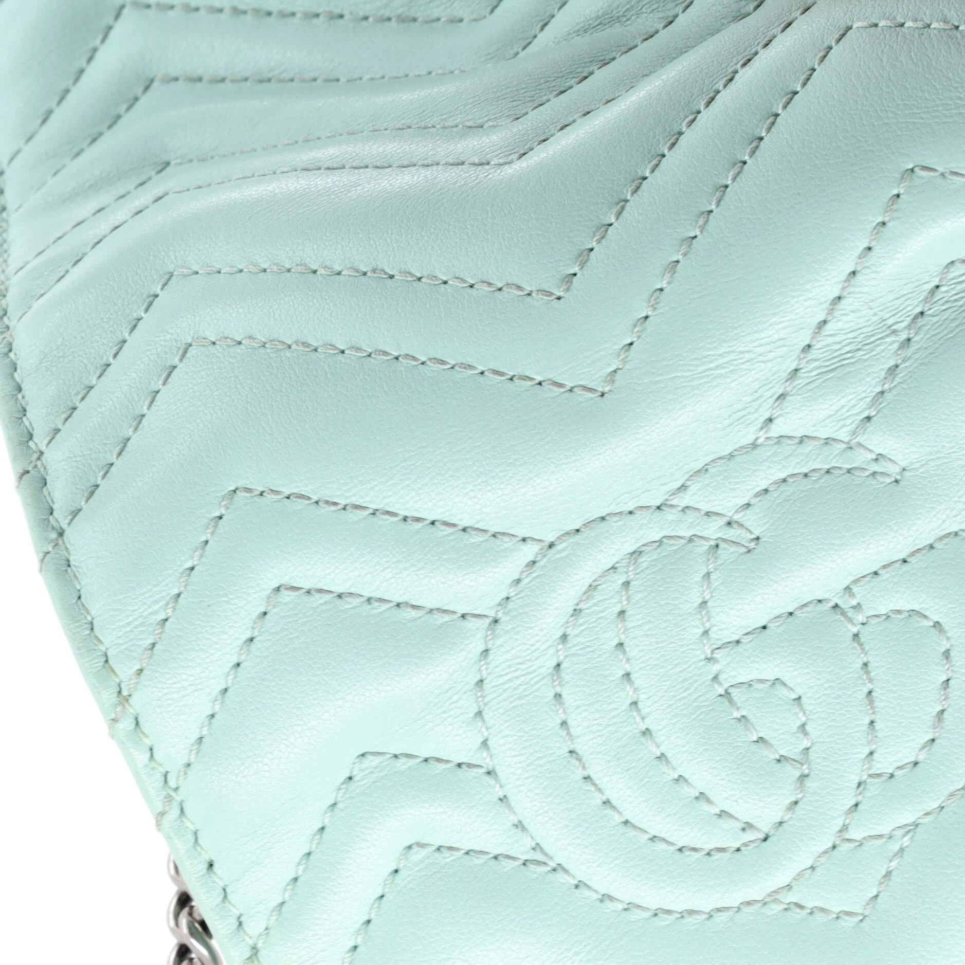 GG Marmont Card Case on Chain Matelasse Leather - Image 7