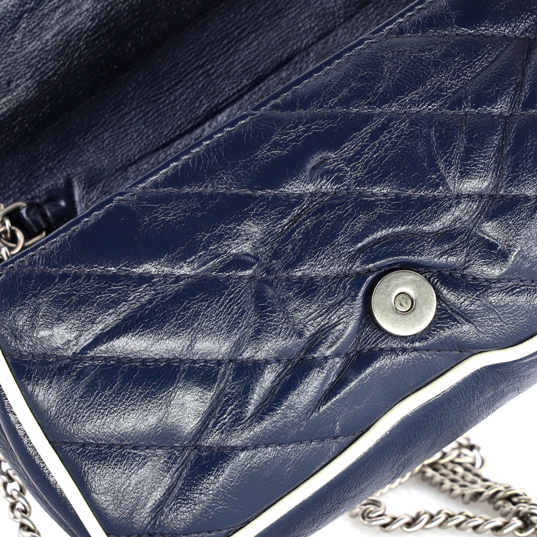 GG Marmont Flap Bag Diagonal Quilted Leather Super Mini - Image 7
