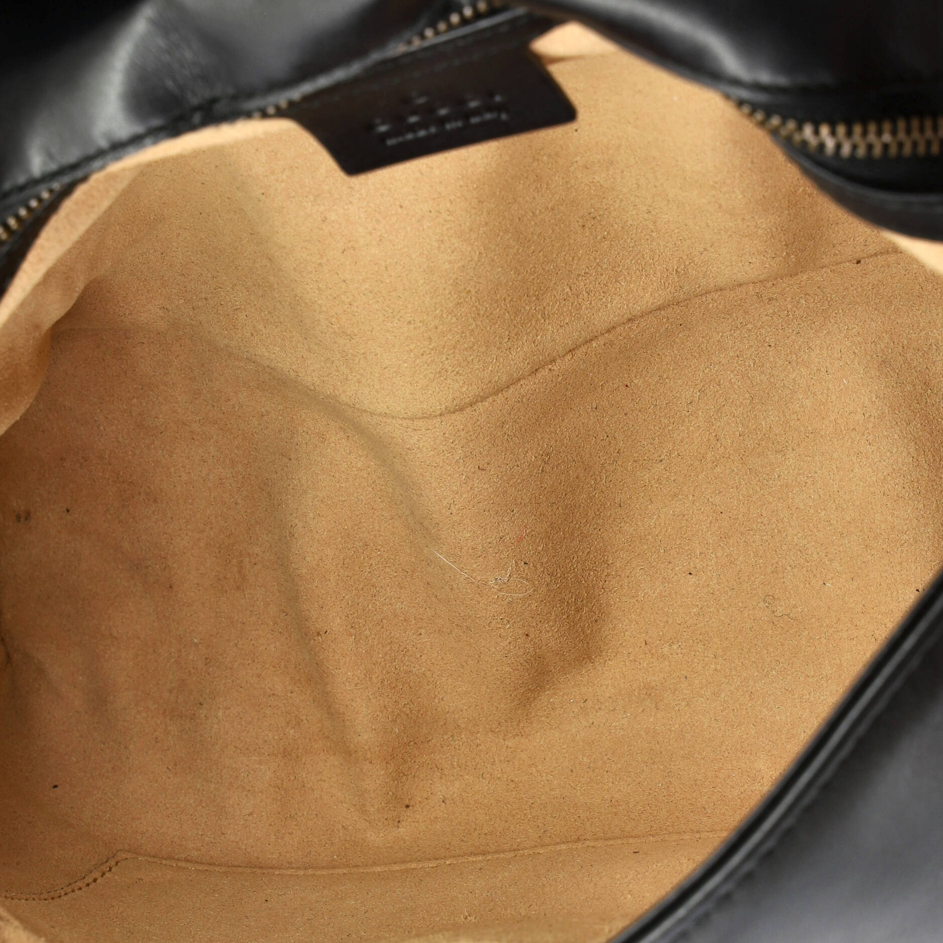 GG Marmont Flap Bag Matelasse Leather Medium - Image 5