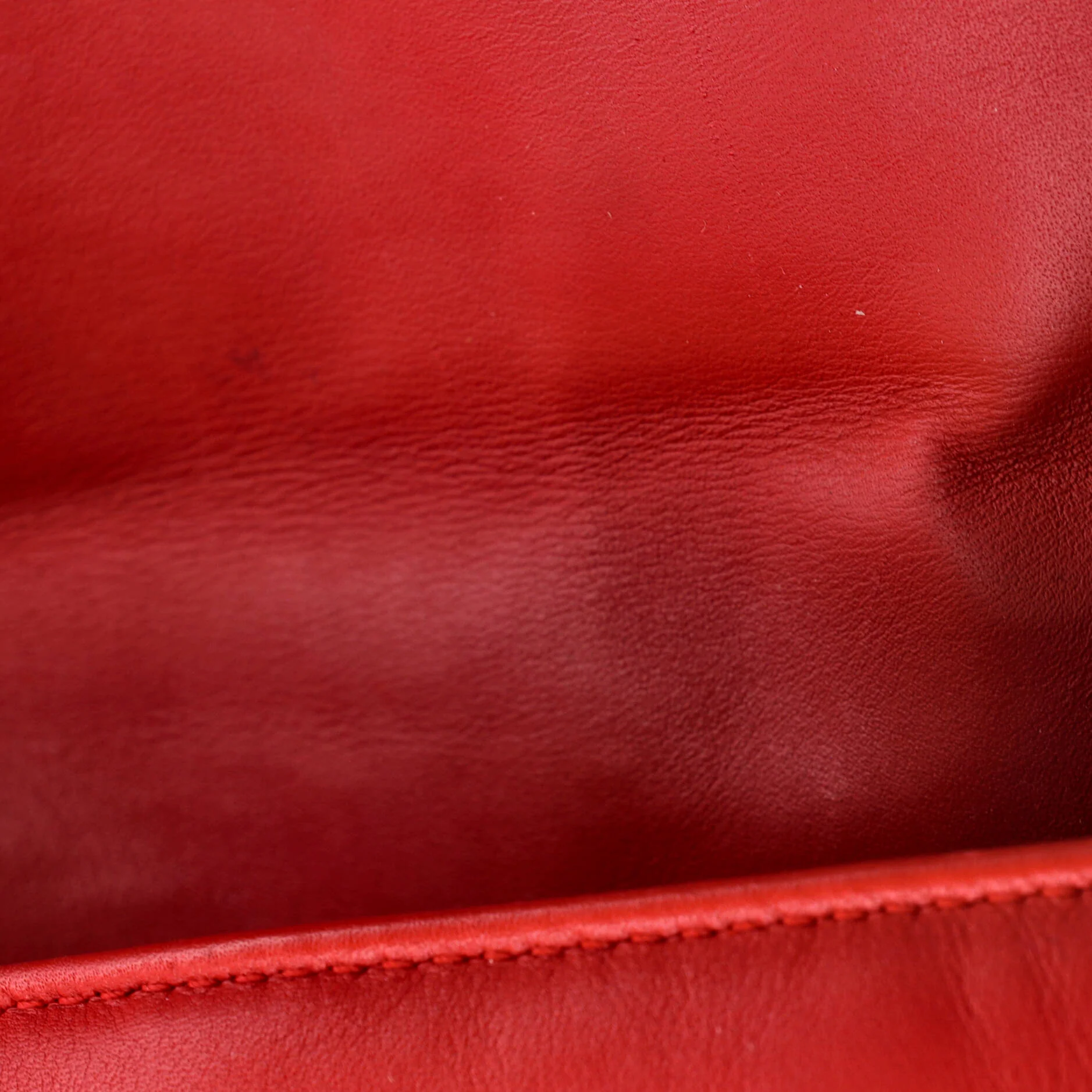 GG Marmont Flap Bag Matelasse Leather Small - Image 6