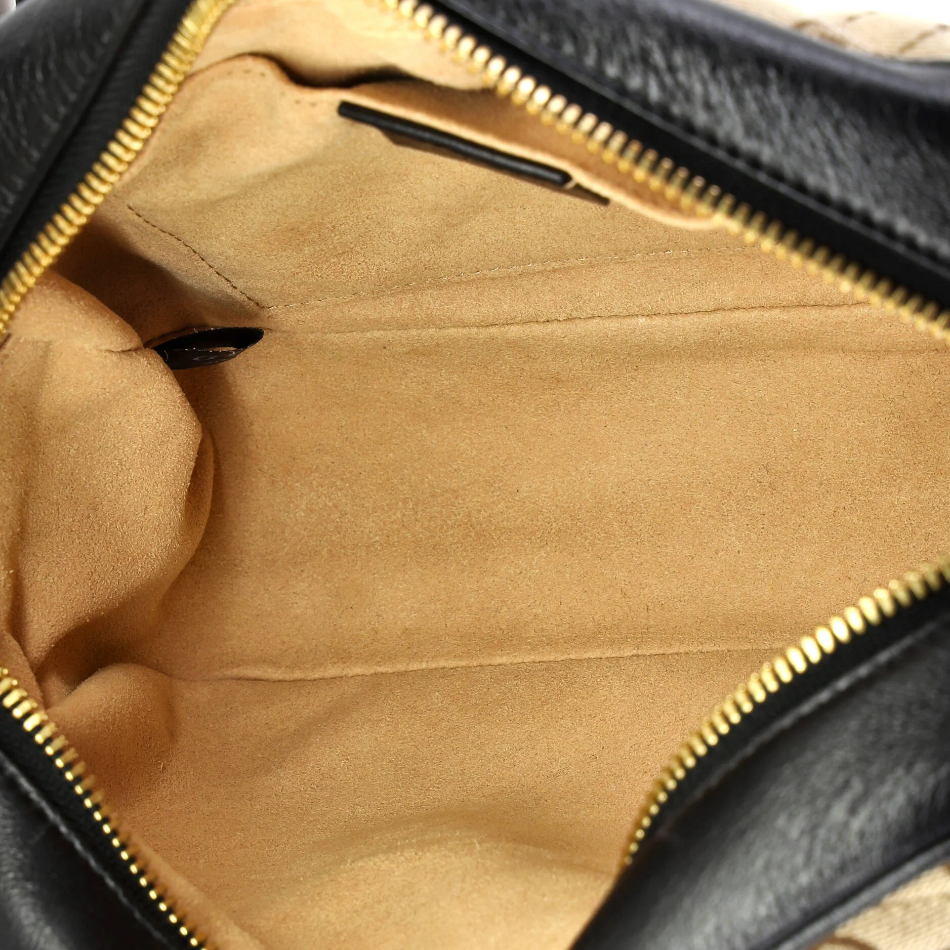 GG Marmont Shoulder Bag Diagonal Quilted GG Canvas with Leather Small - Image 5