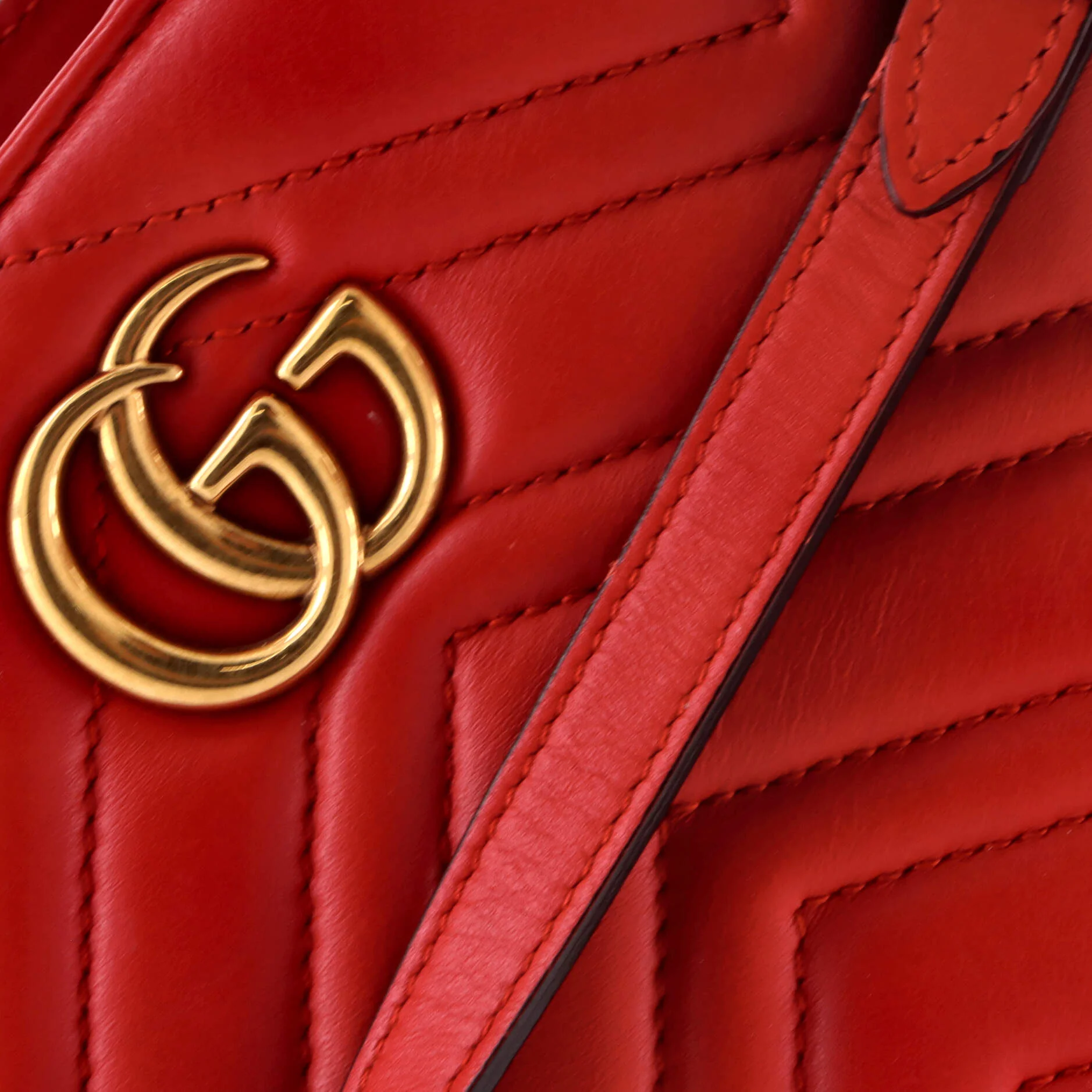 GG Marmont Tote Matelasse Leather Small - Image 7
