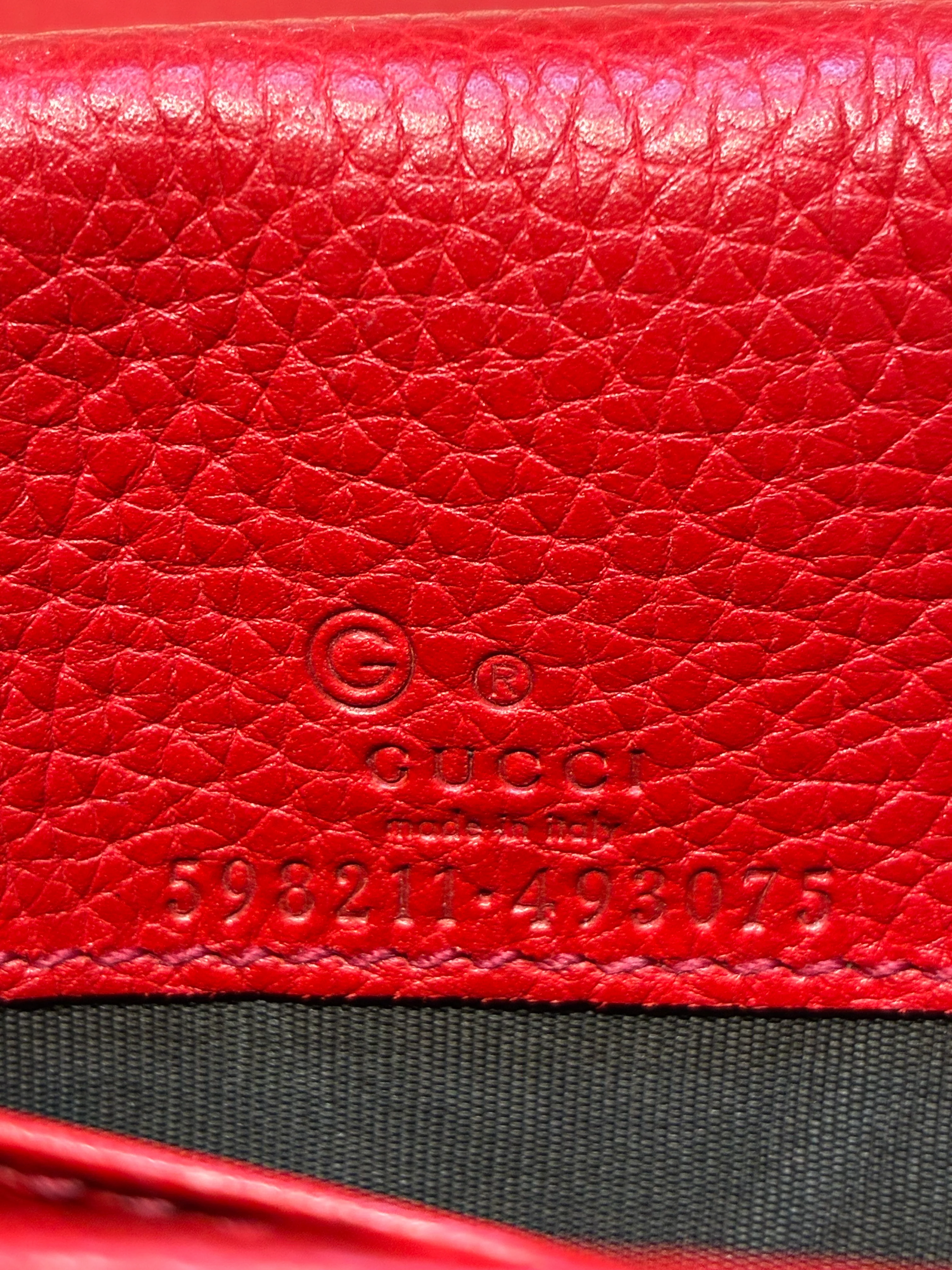 Soho Wallet on Chain Leather - Image 6
