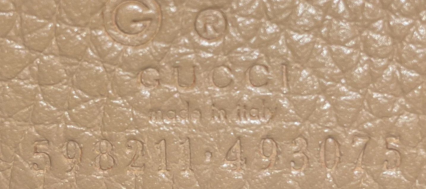 Soho Wallet on Chain Leather - Image 6