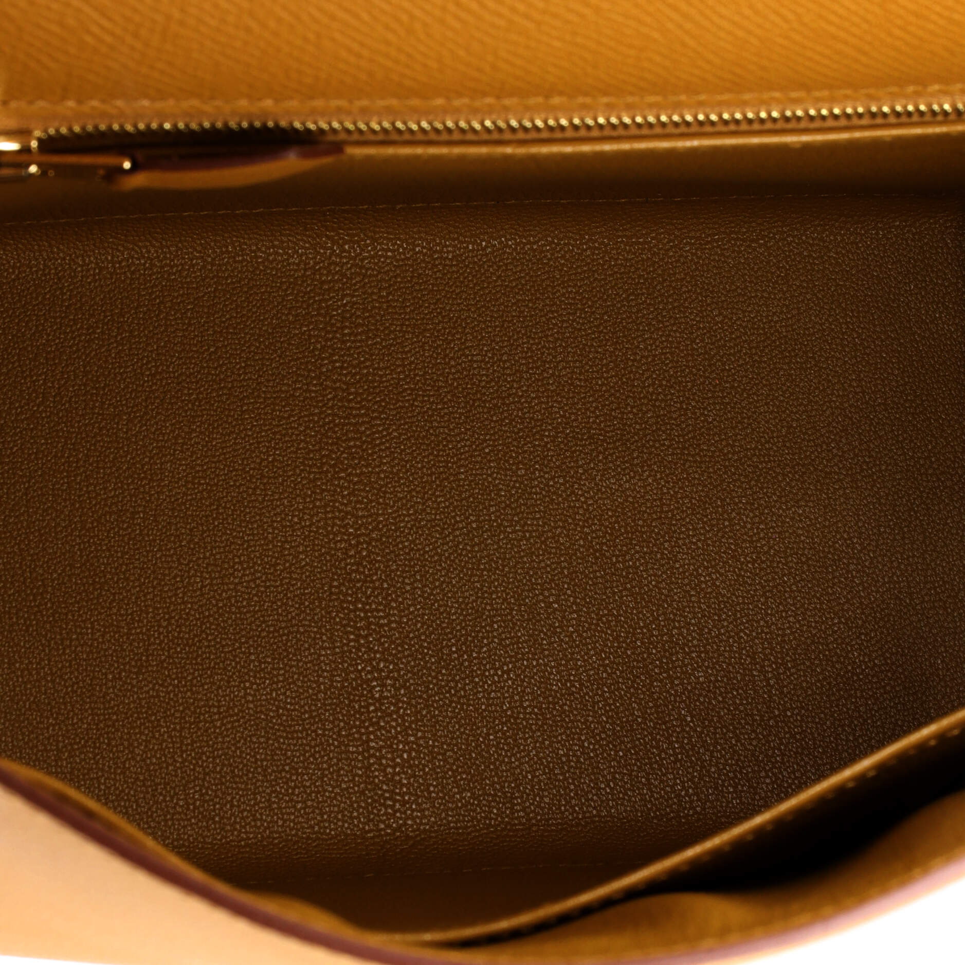 Kelly Handbag Sesame Epsom with Gold Hardware 25 - Image 7