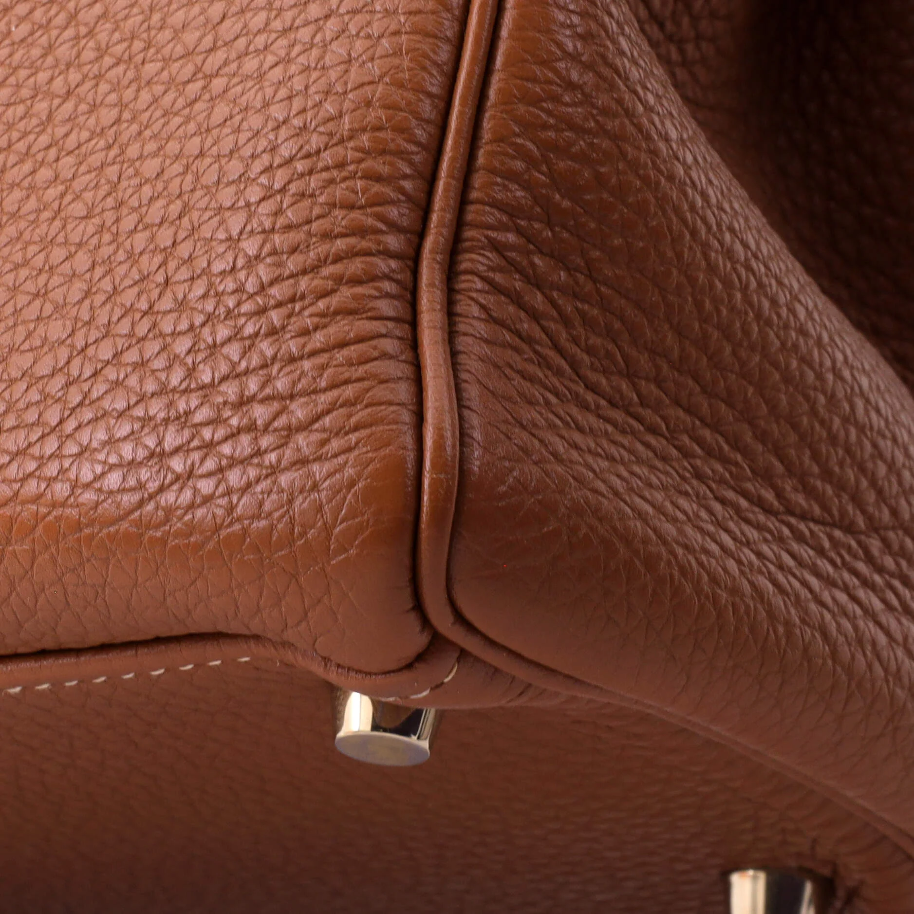 Kelly Handbag Gold Togo with Gold Hardware 28 - Image 8