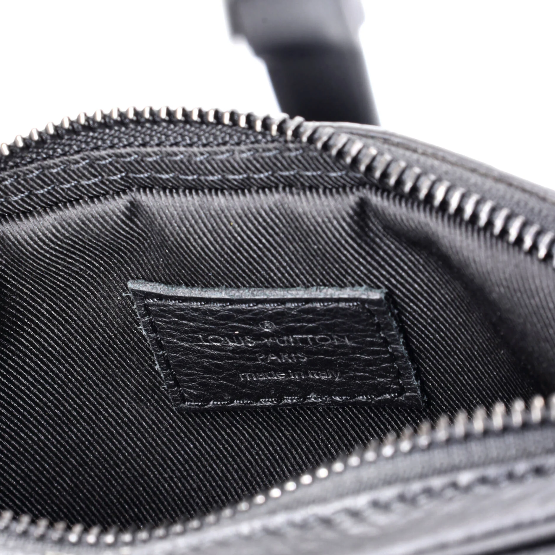 Alpha Wearable Wallet Monogram Shadow Leather - Image 7