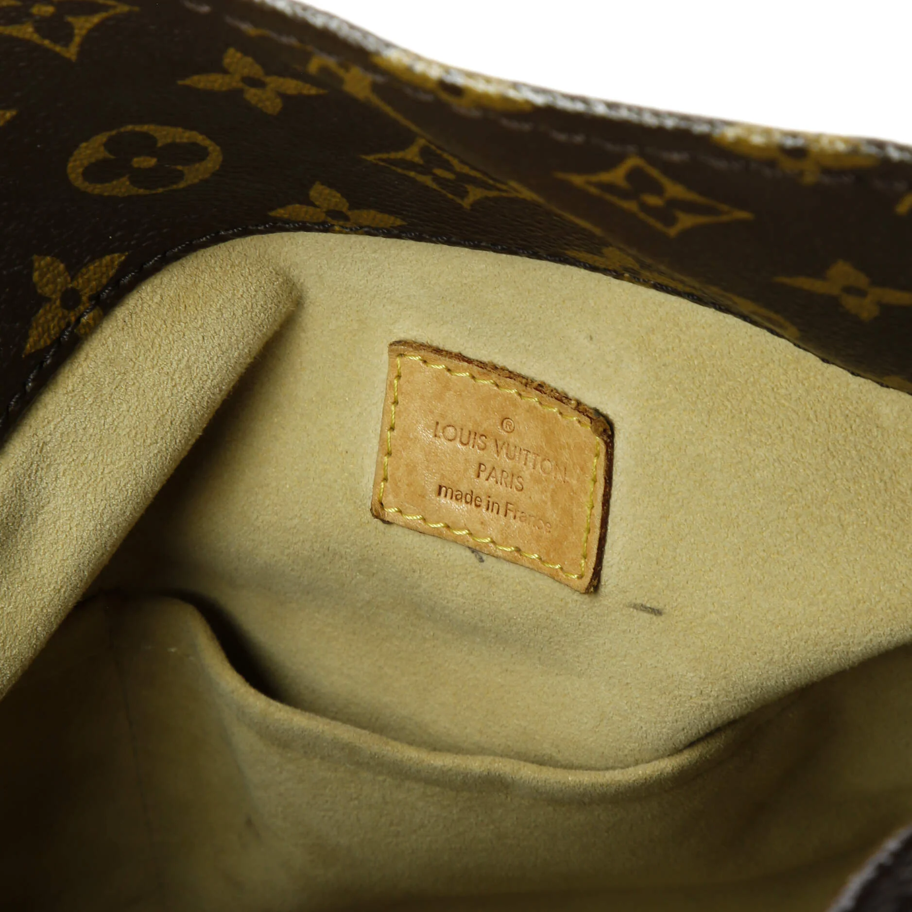 Artsy Handbag Monogram Canvas MM - Image 6