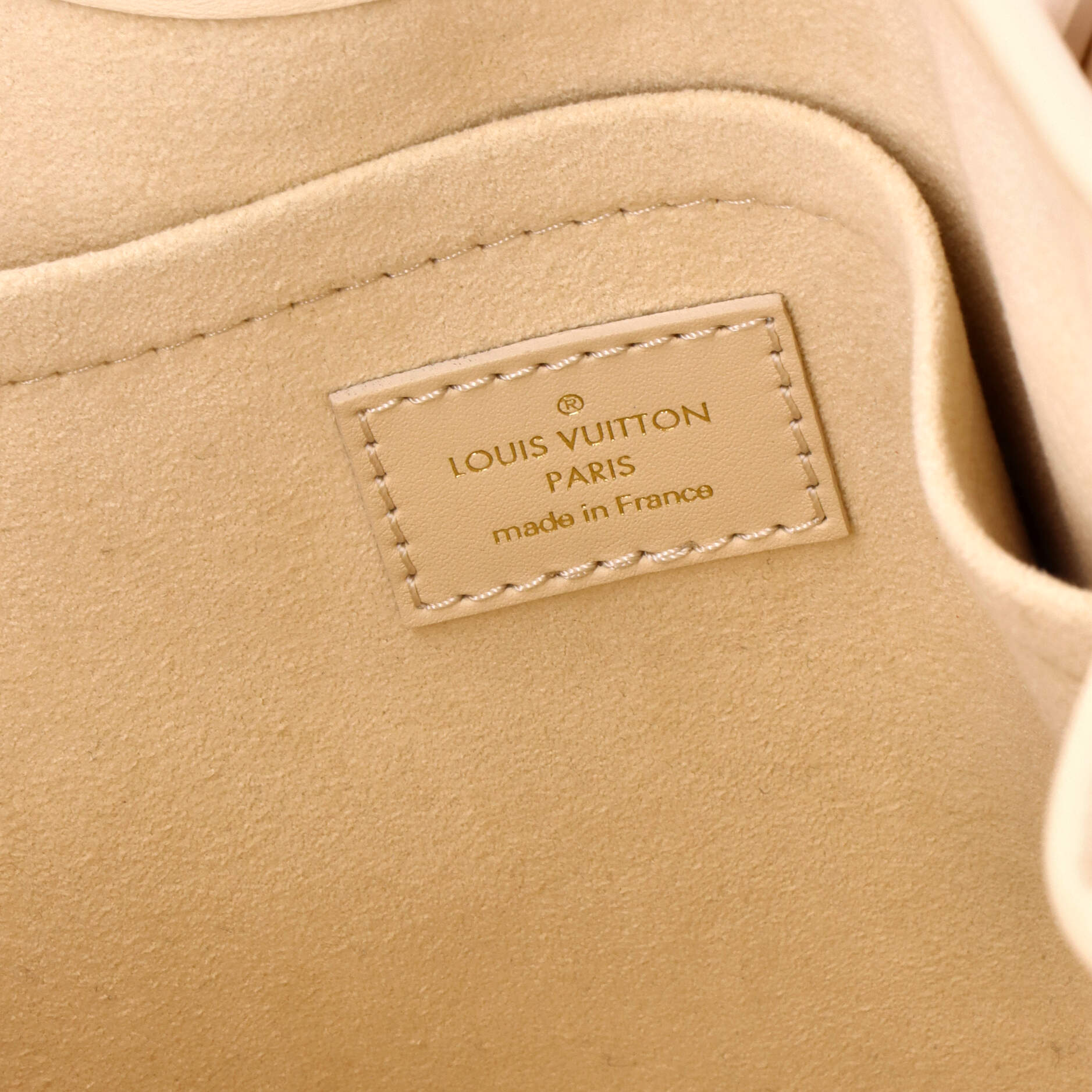Babylone Tote Monogram Empreinte Leather PM - Image 7