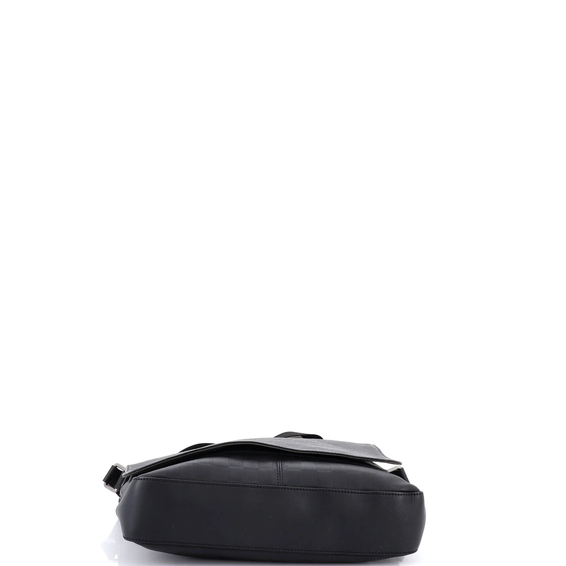 District Messenger Bag Damier Infini Leather MM - Image 4
