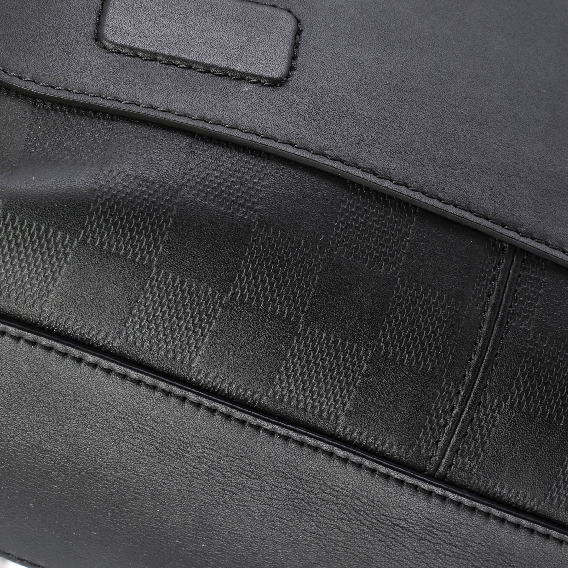 District Messenger Bag Damier Infini Leather MM - Image 7