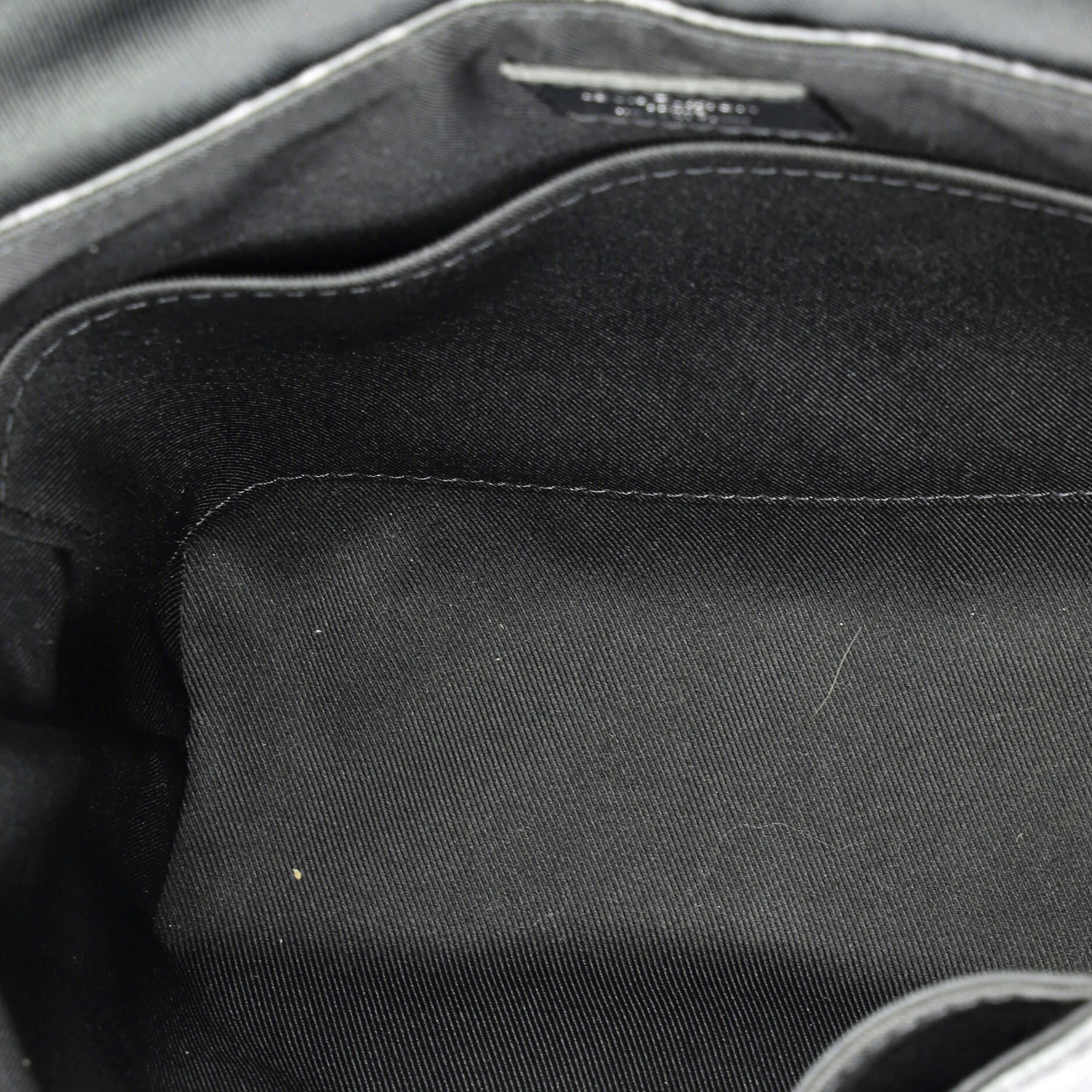 District Messenger Bag Monogram Eclipse Canvas PM - Image 5