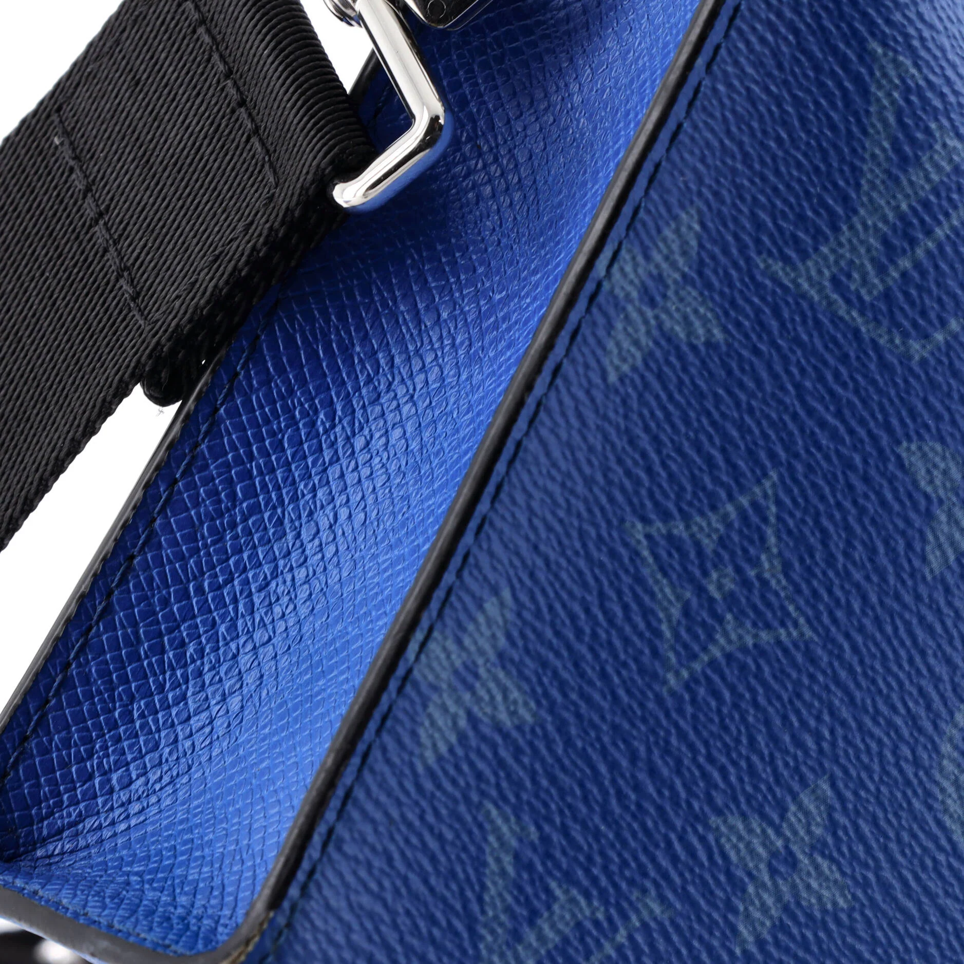 Gaston Wearable Wallet Monogram Taigarama - Image 6