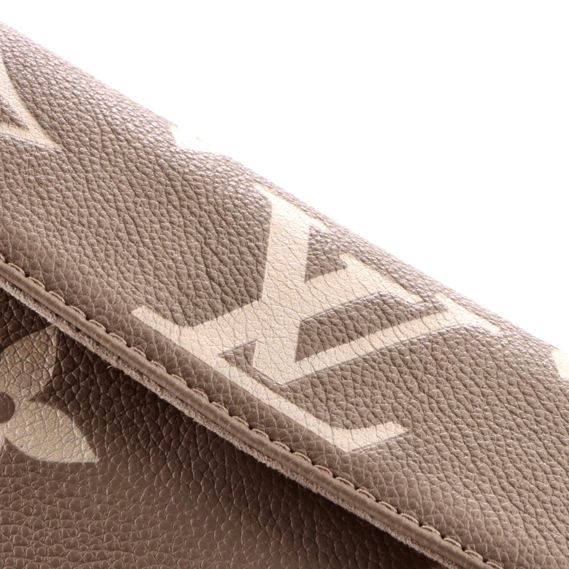 Ivy Wallet on Chain Bicolor Monogram Empreinte Giant - Image 7