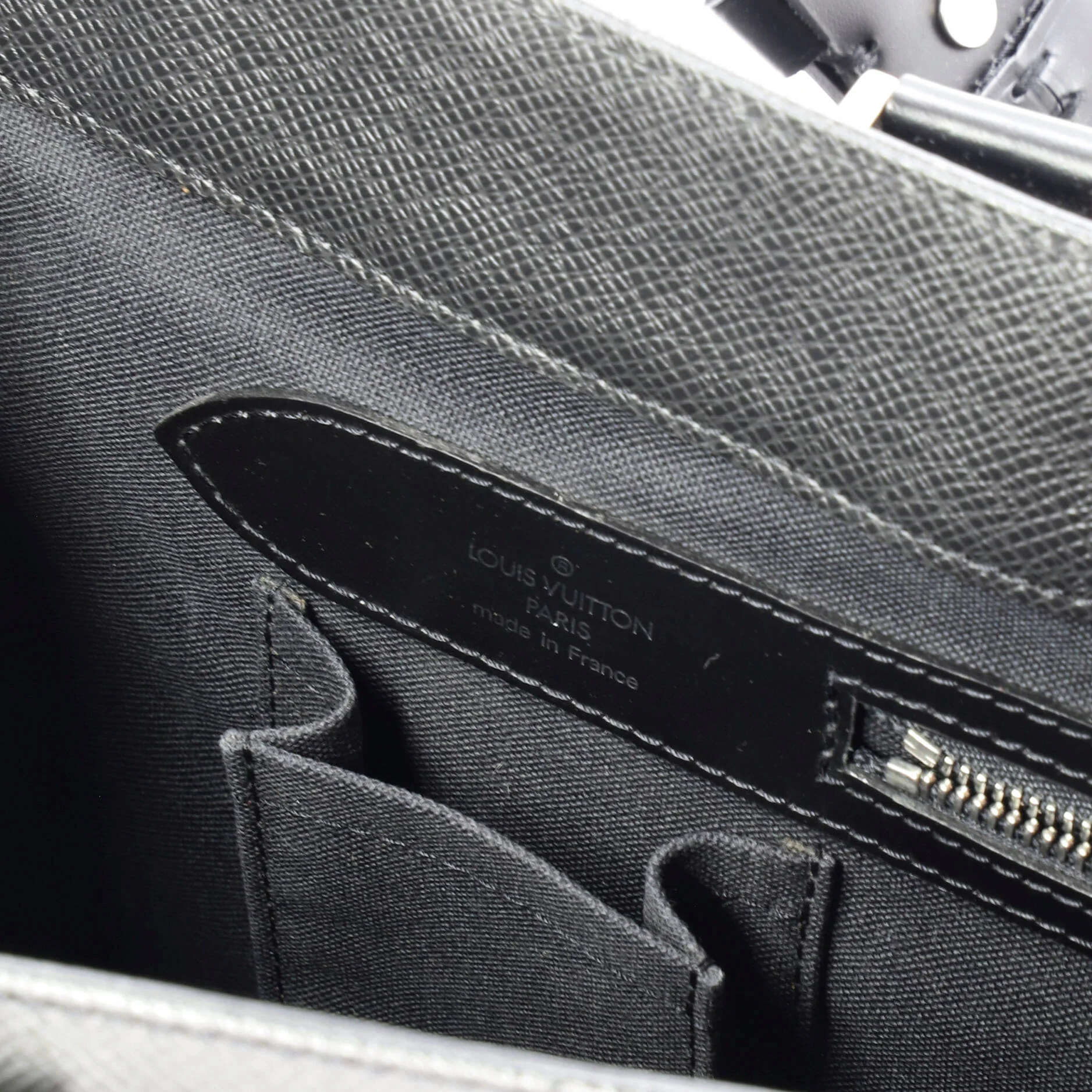 Kasbek Handbag Taiga Leather PM - Image 6