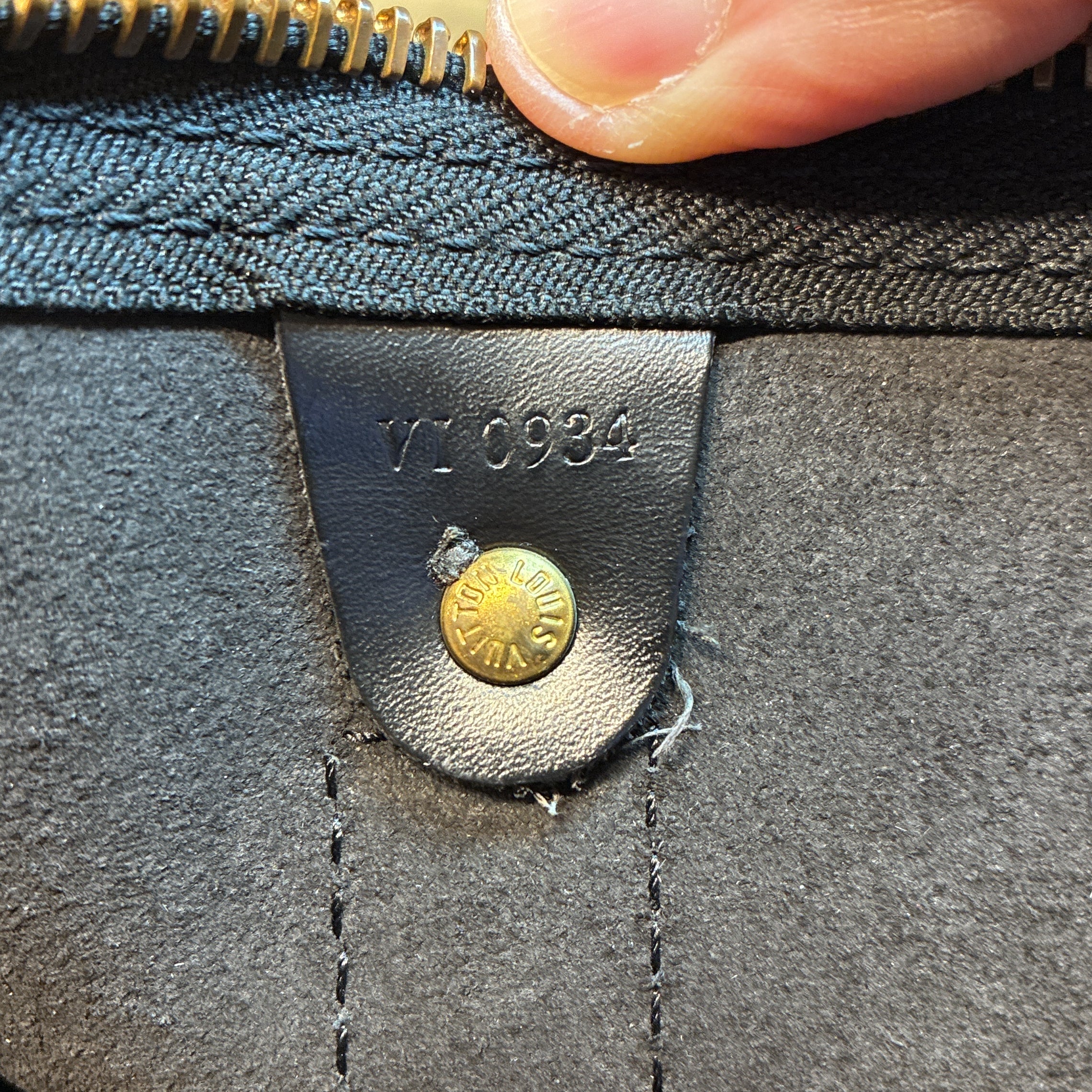 Keepall Bag Epi Leather 55 - Image 9
