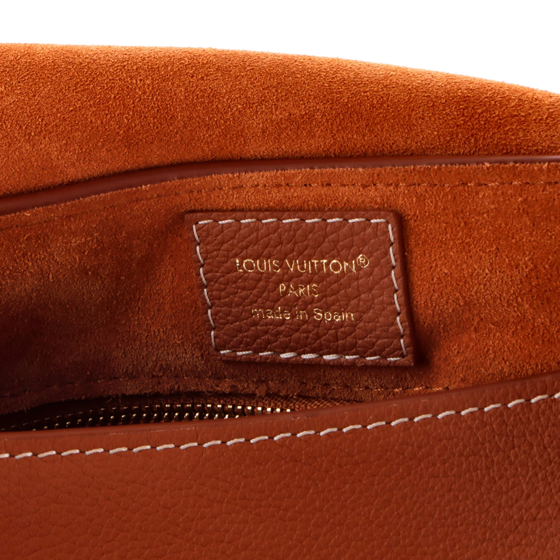 Low Key Messenger Bag Leather - Image 8