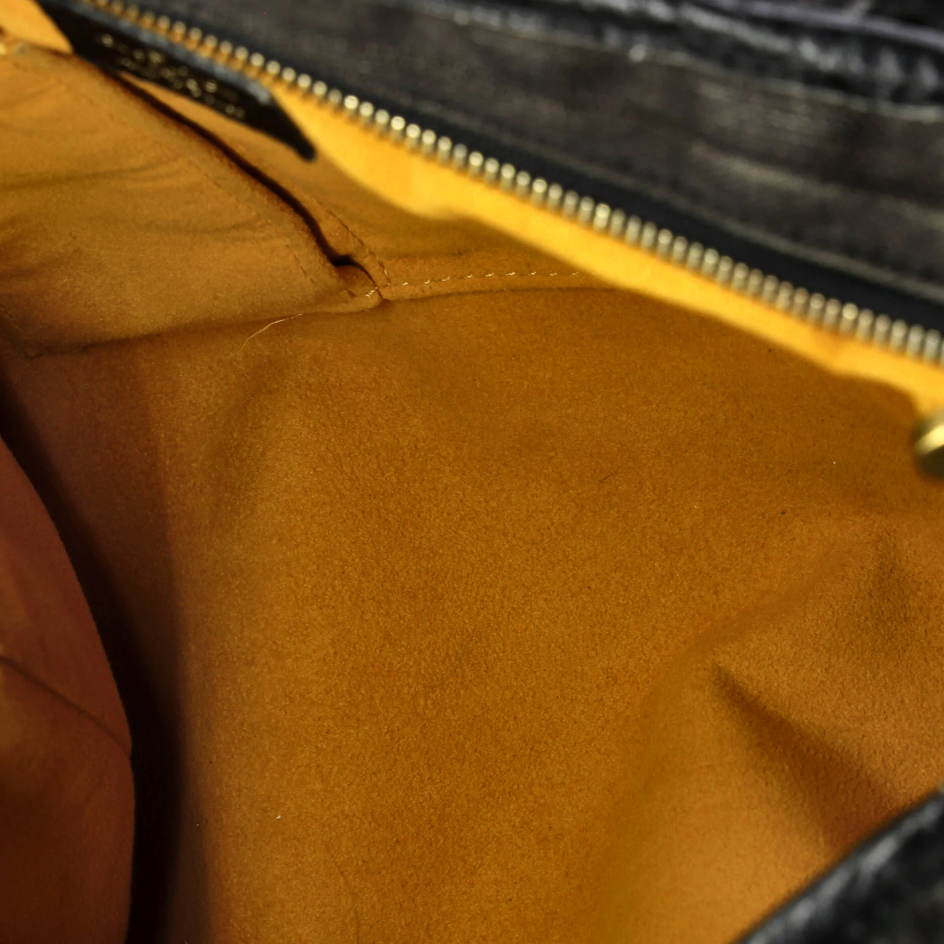 Neo Cabby Handbag Denim GM - Image 5