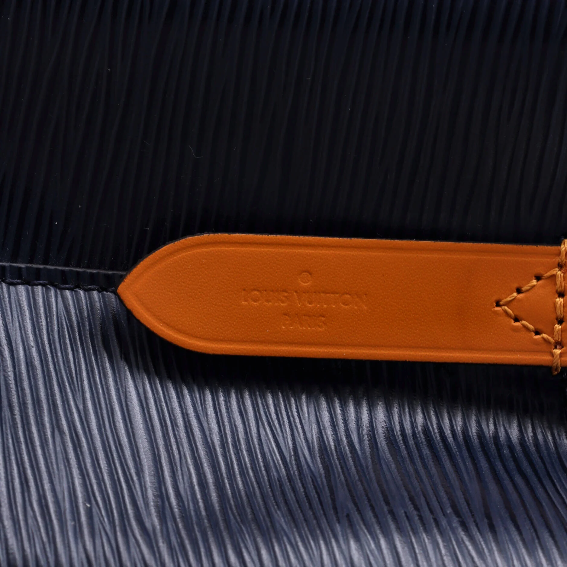 NeoNoe Handbag Epi Leather BB - Image 6
