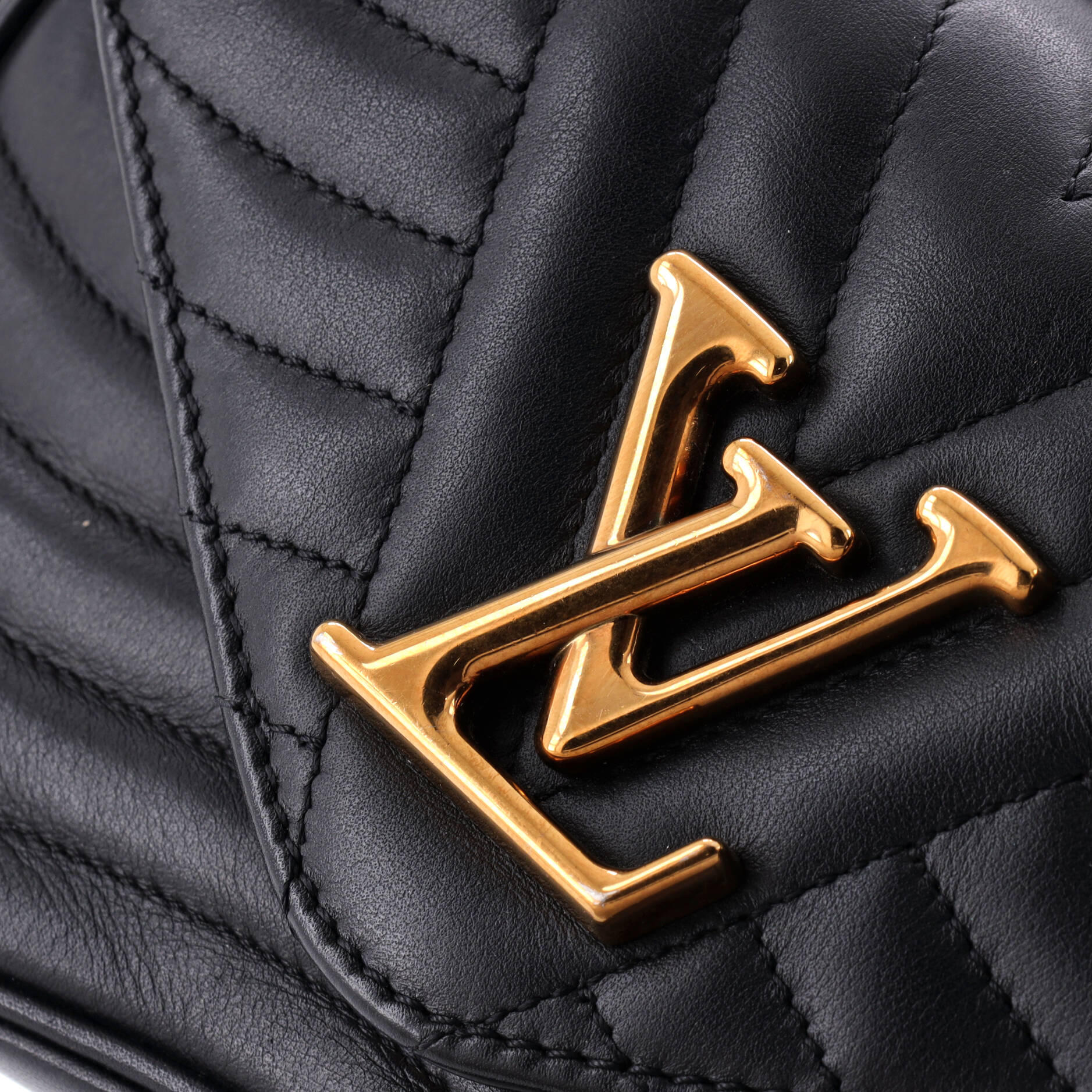 New Wave Chain Bag Quilted Leather PM - Image 6